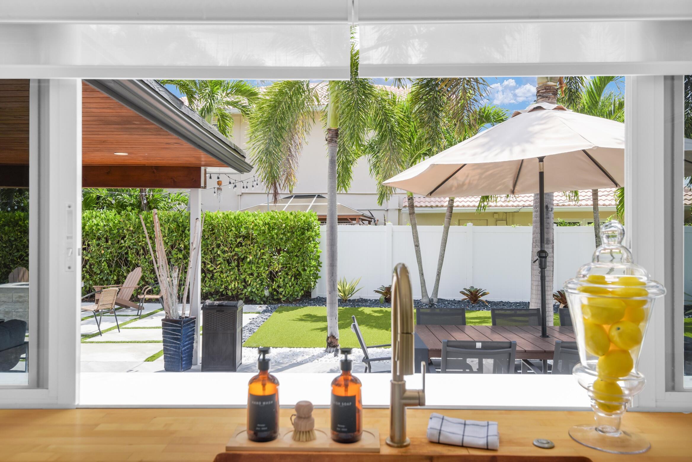 701 Appleby, Boca Raton FL 33487