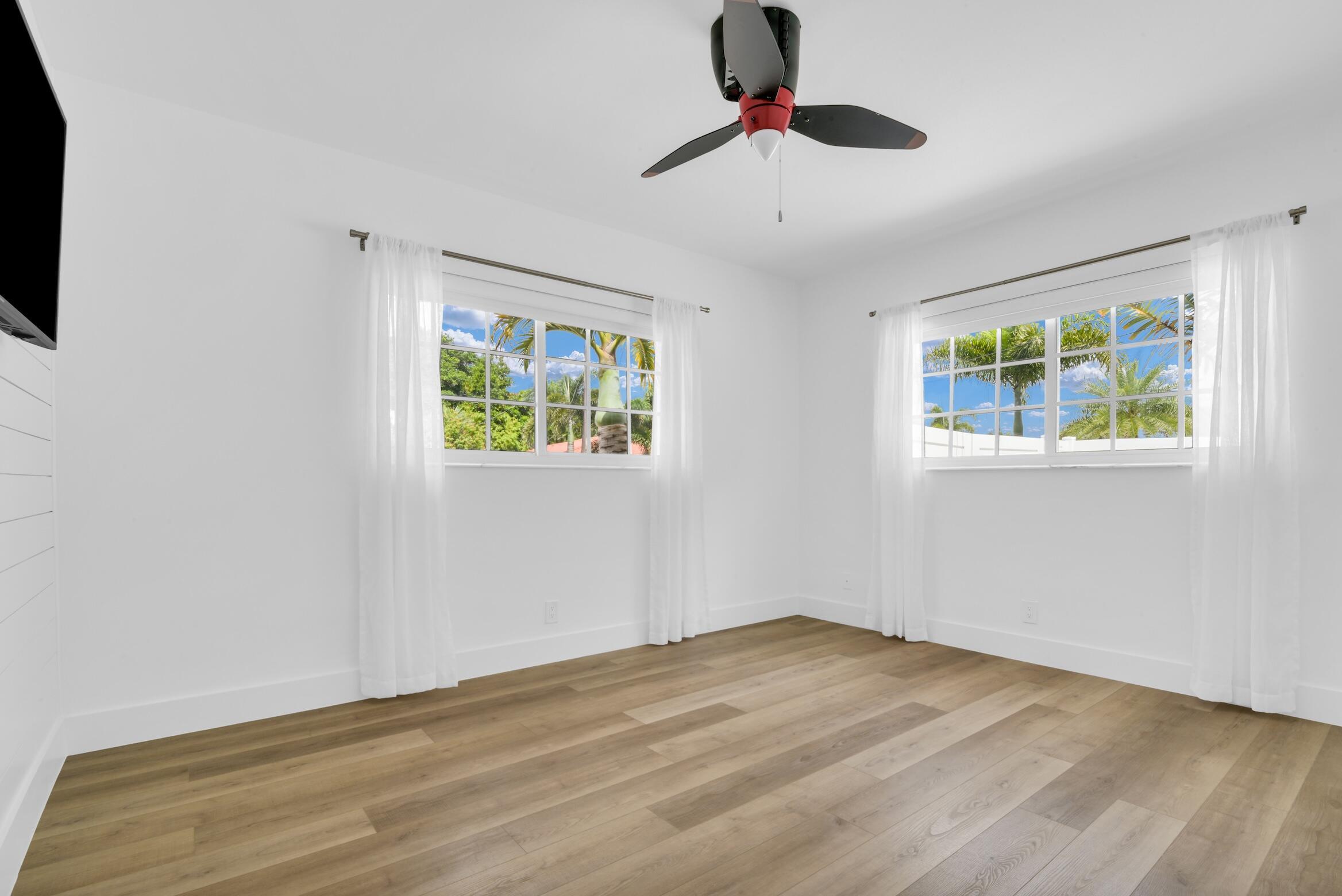 701 Appleby, Boca Raton FL 33487