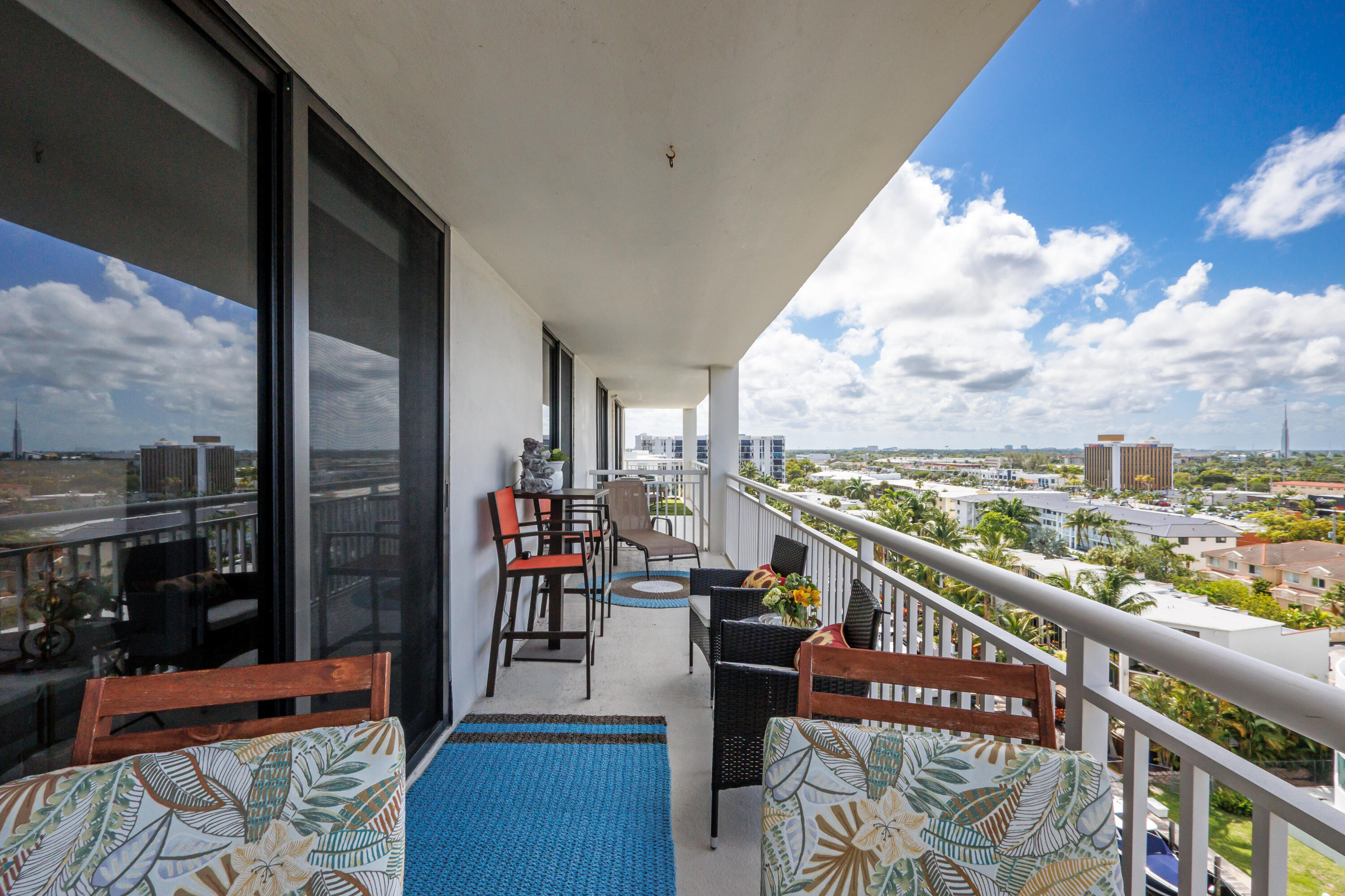 3100 NE 48th #806, Fort Lauderdale FL 33308