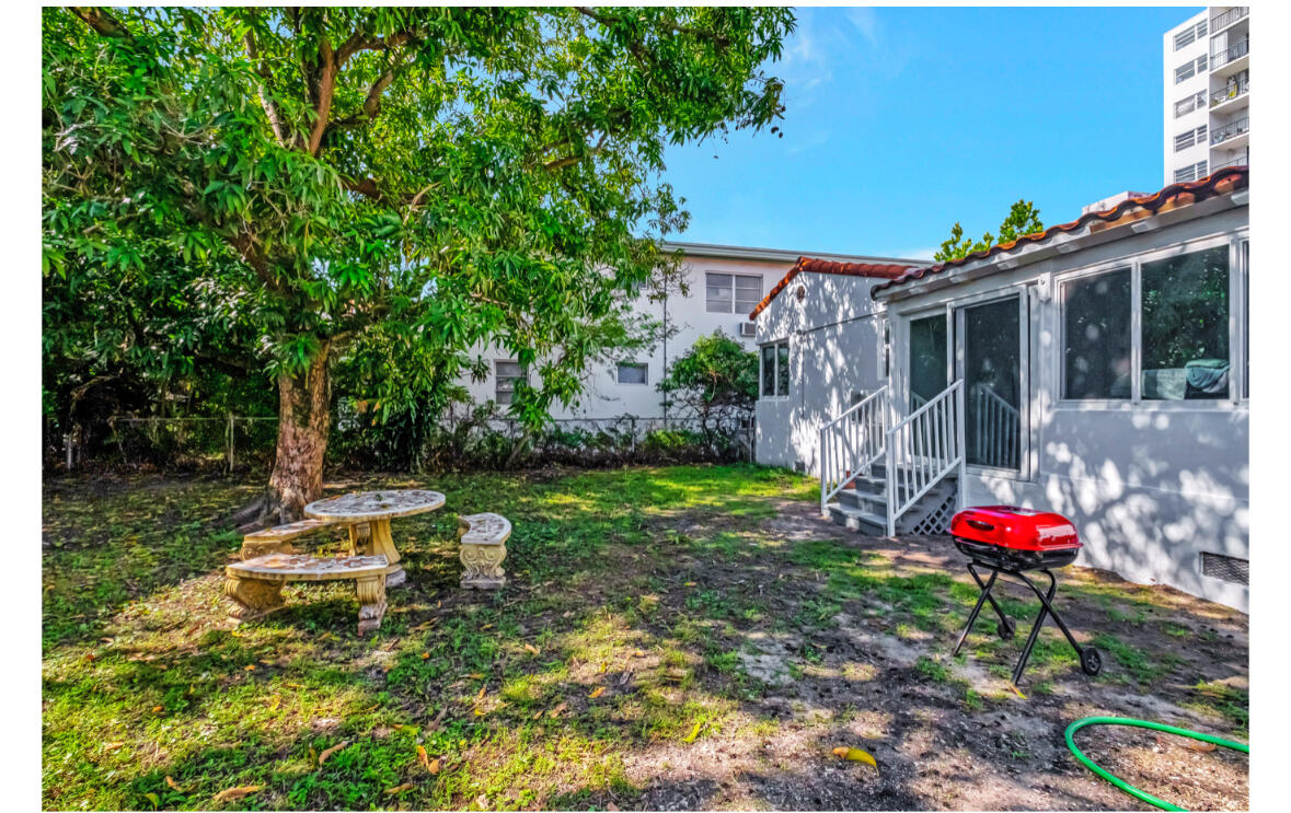7825 Byron, Miami Beach FL 33141