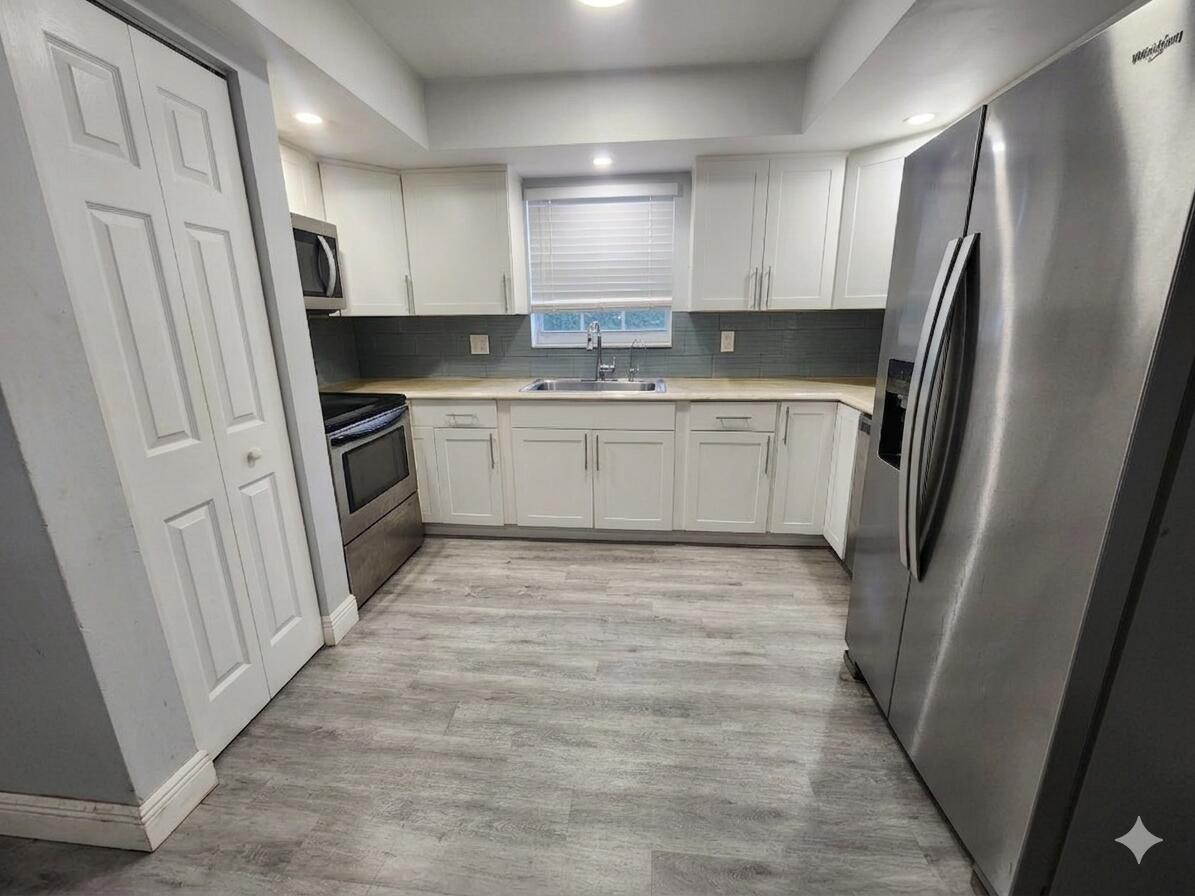 7931 SW 7th, North Lauderdale FL 33068
