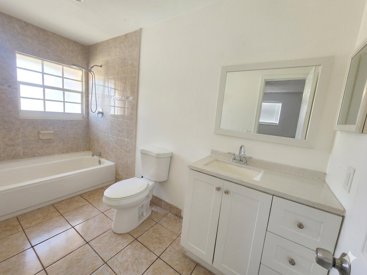 7931 SW 7th, North Lauderdale FL 33068