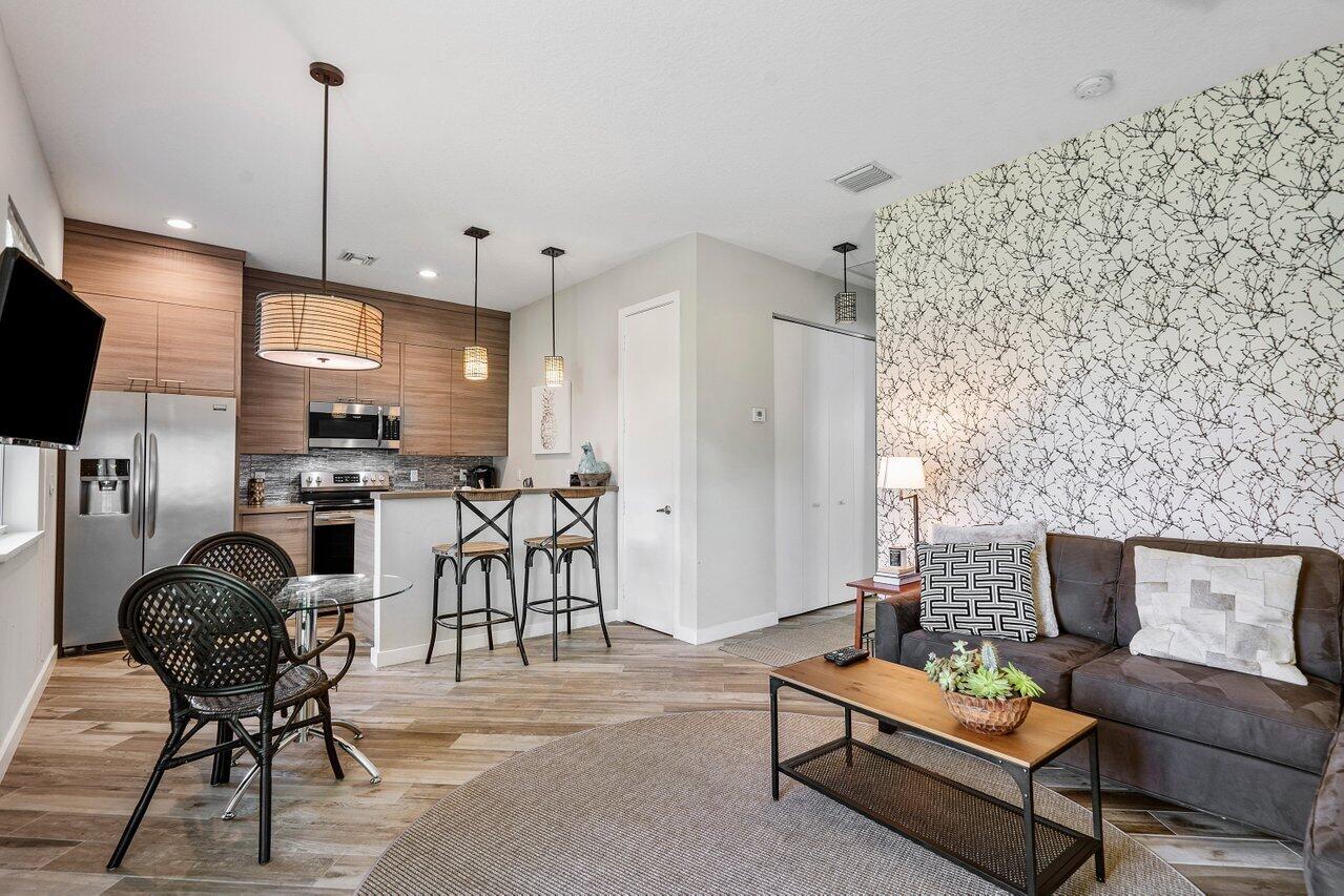1382 Clydesdale, Wellington FL 33414