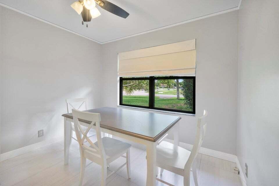 4140 Woods End, Boca Raton FL 33487