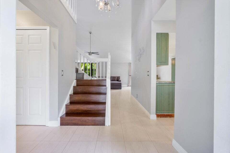 4140 Woods End, Boca Raton FL 33487
