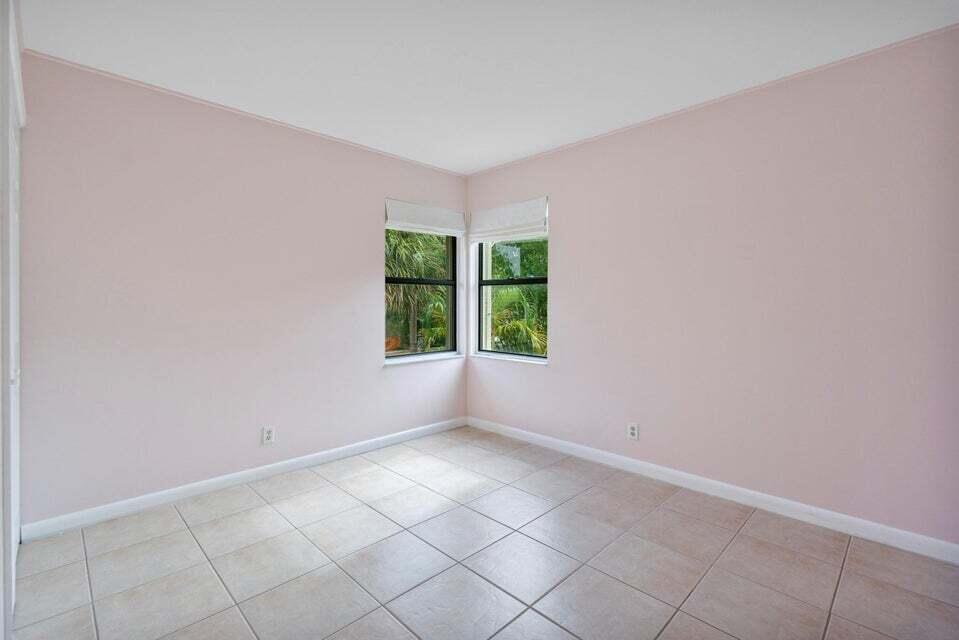 4140 Woods End, Boca Raton FL 33487