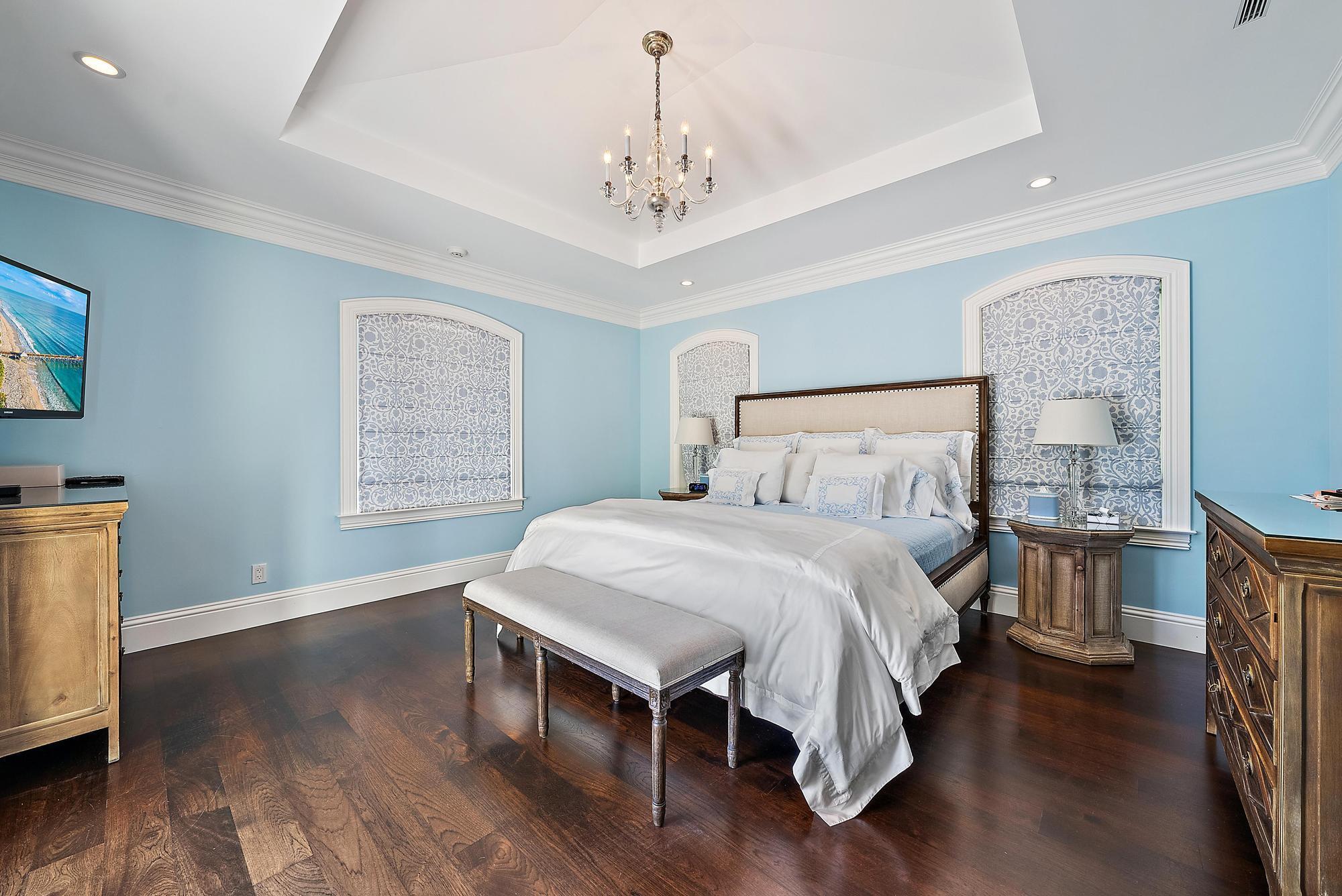 210 Emerald, Palm Beach FL 33480