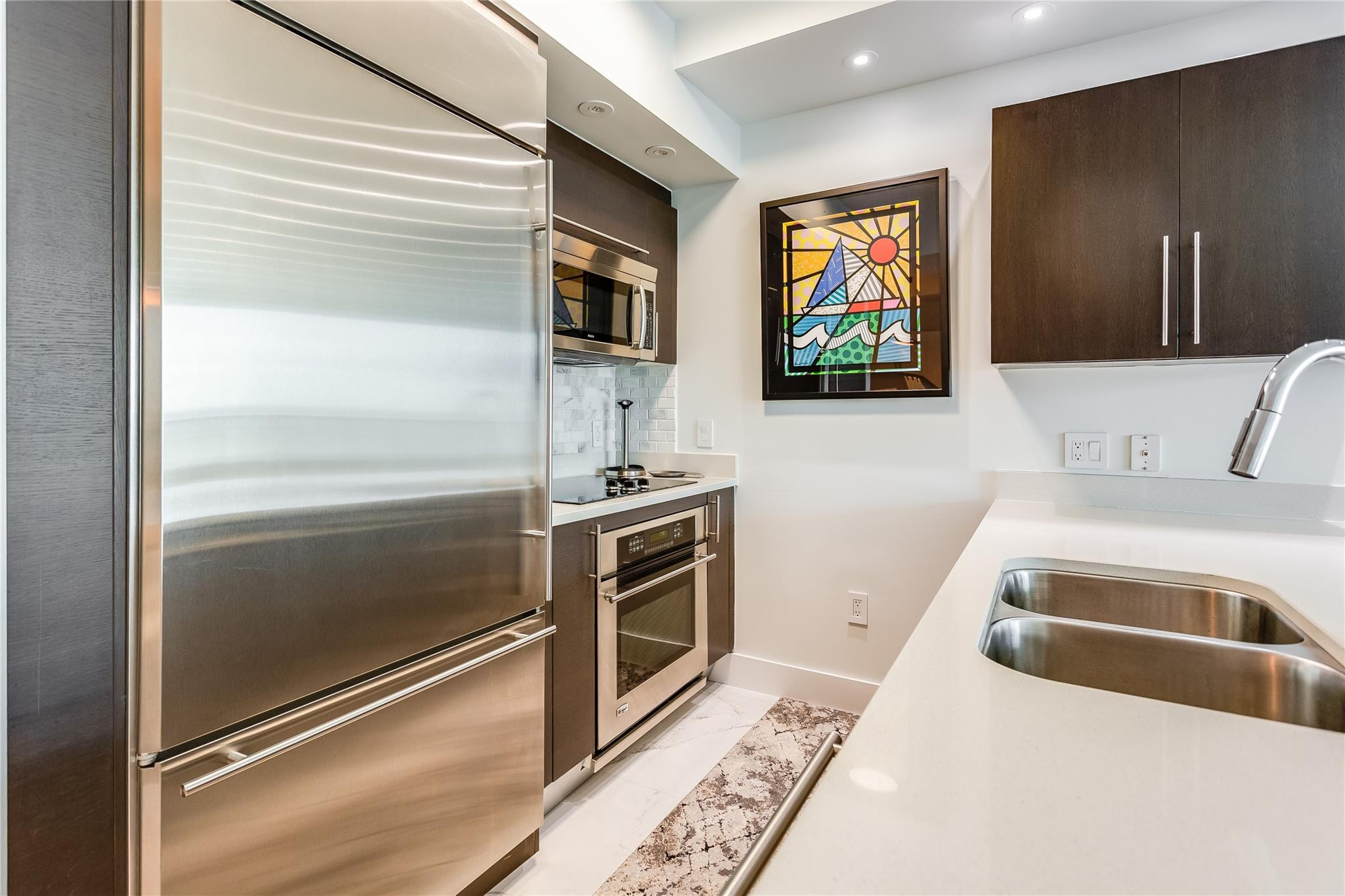 55 SE 6th #3500, Miami FL 33131