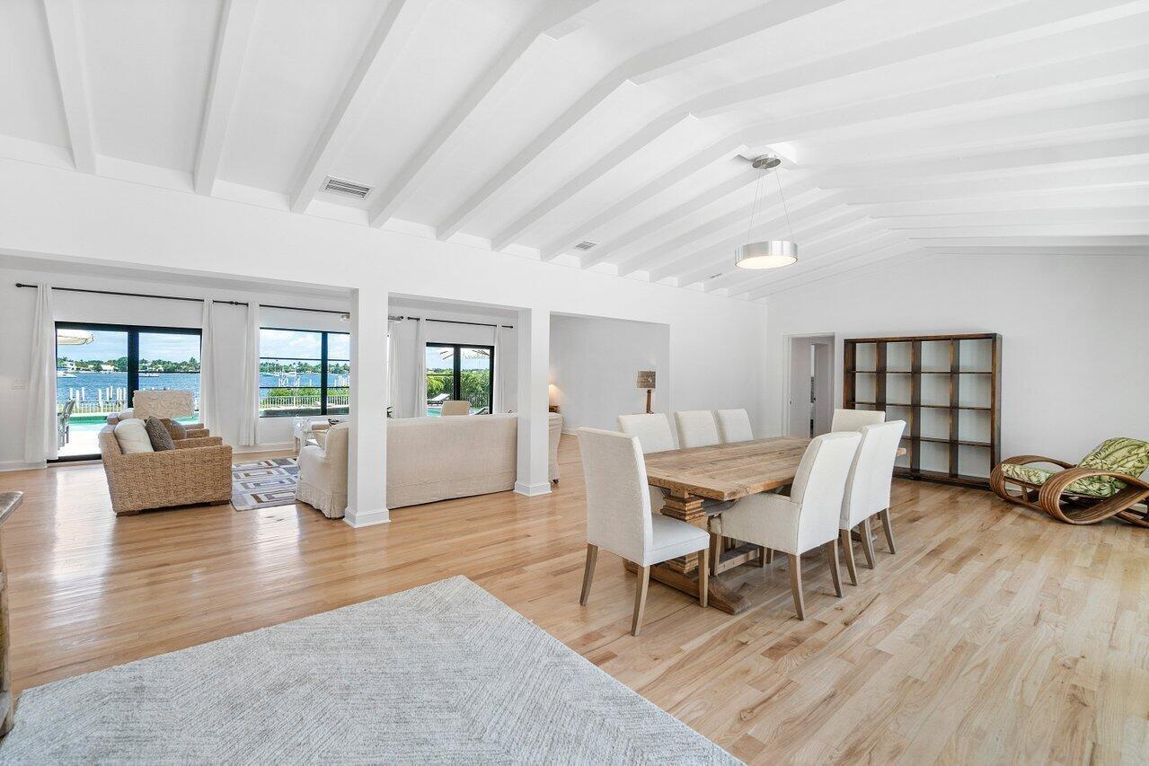 210 S Lake, Lantana FL 33462