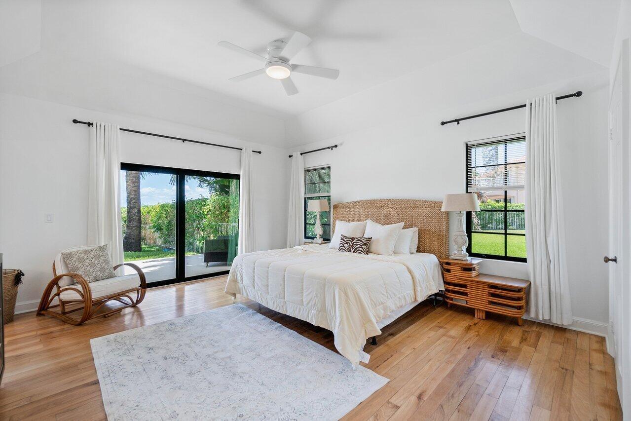 210 S Lake, Lantana FL 33462