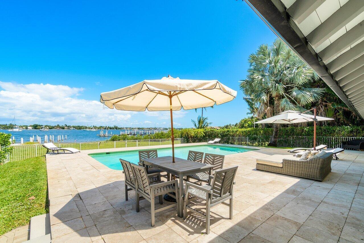 210 S Lake, Lantana FL 33462