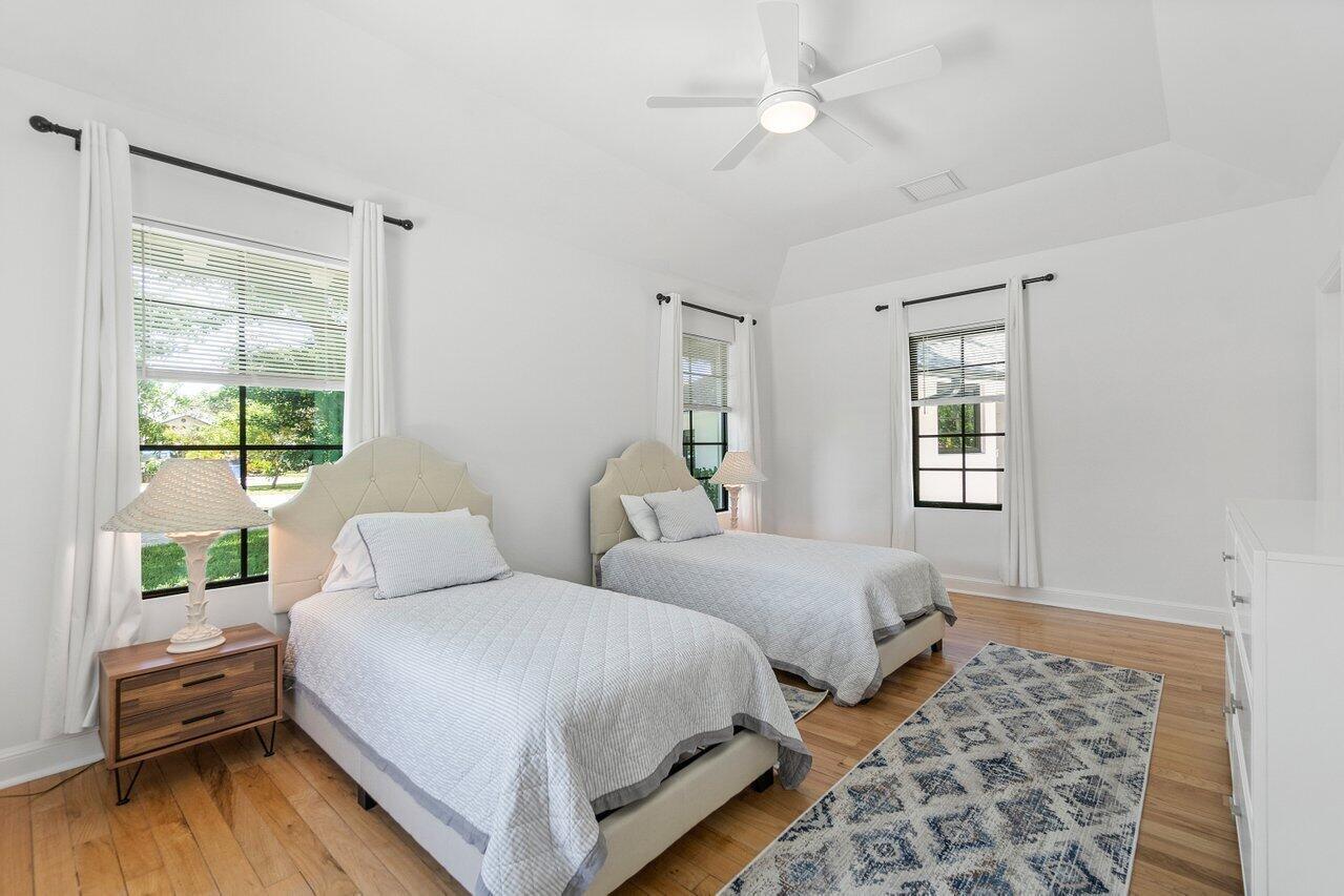 210 S Lake, Lantana FL 33462