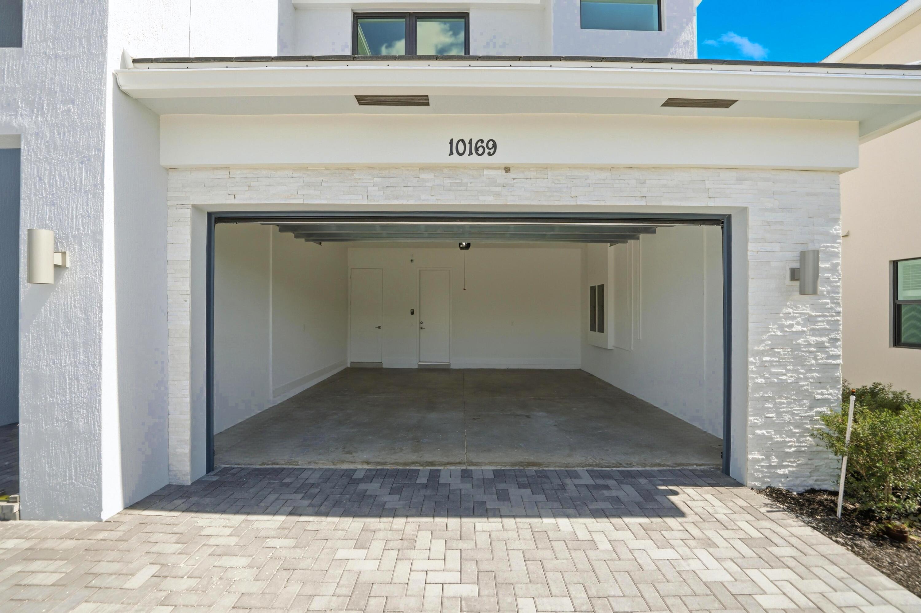 10169 Royal Ascot, Lake Worth FL 33449