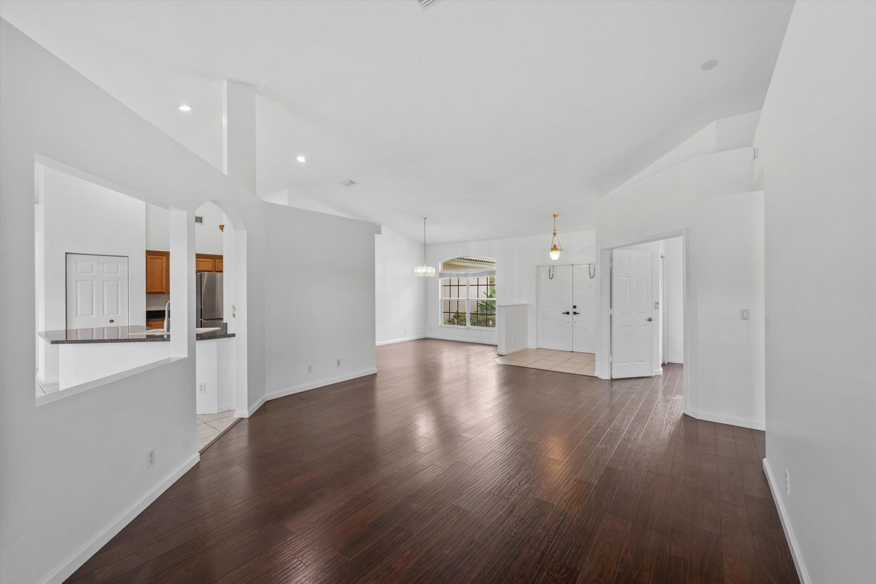 106 Fernwood, Royal Palm Beach FL 33411