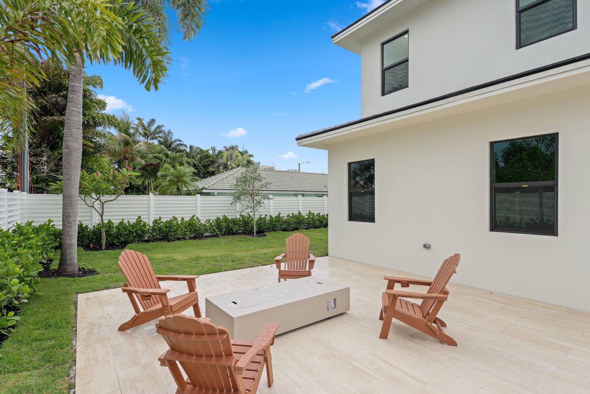 1160 Emerald, Riviera Beach FL 33404