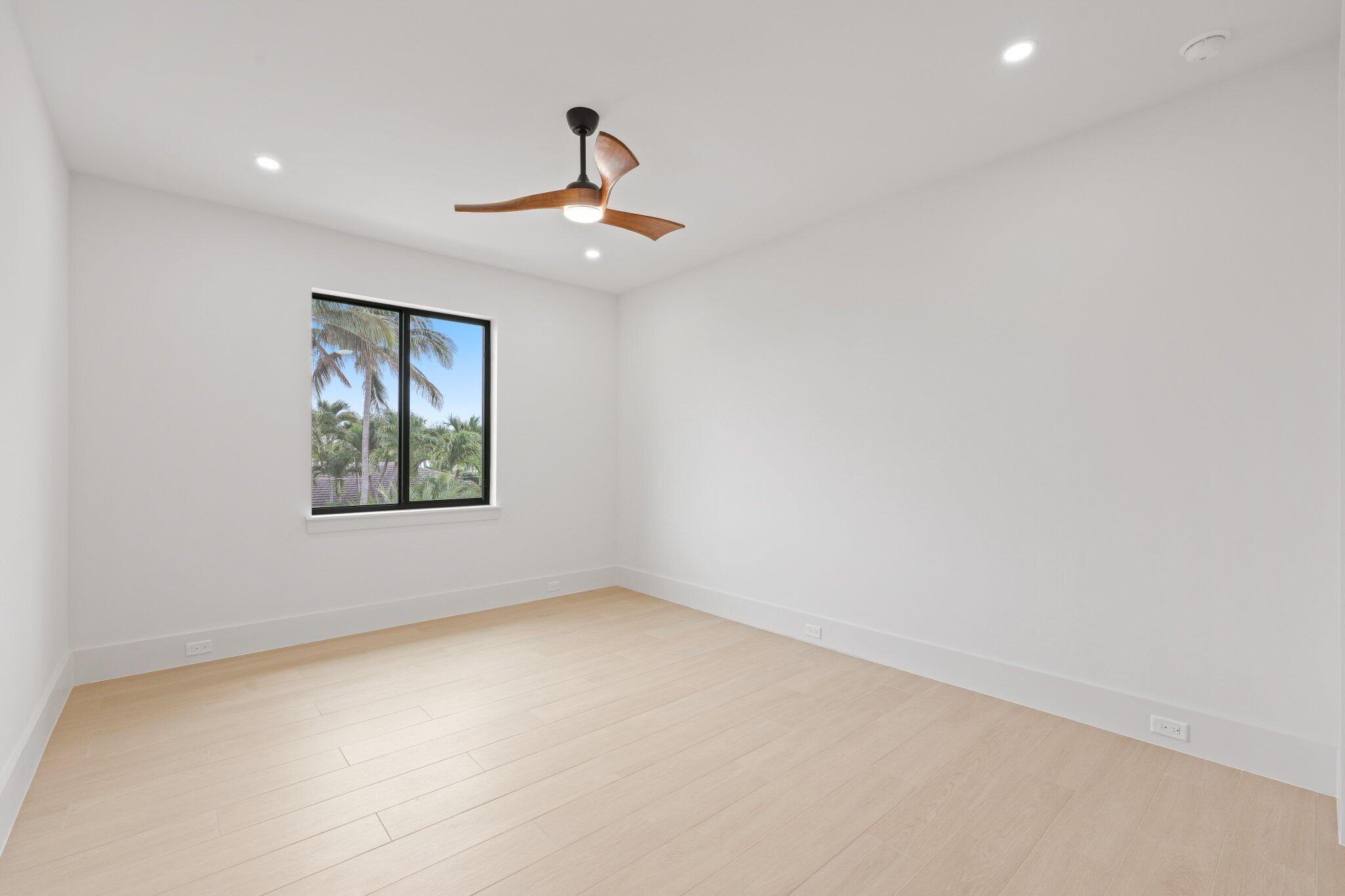 1160 Emerald, Riviera Beach FL 33404