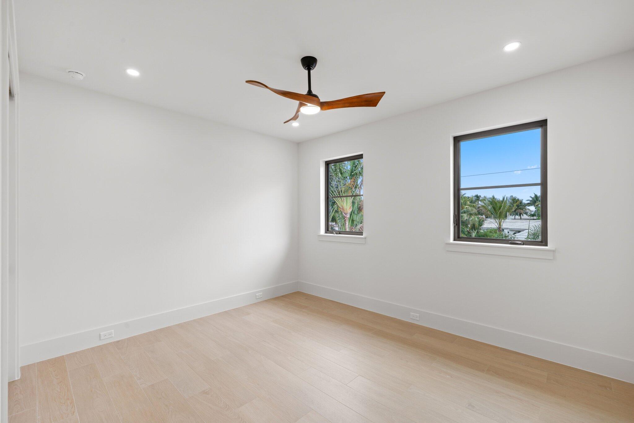 1160 Emerald, Riviera Beach FL 33404