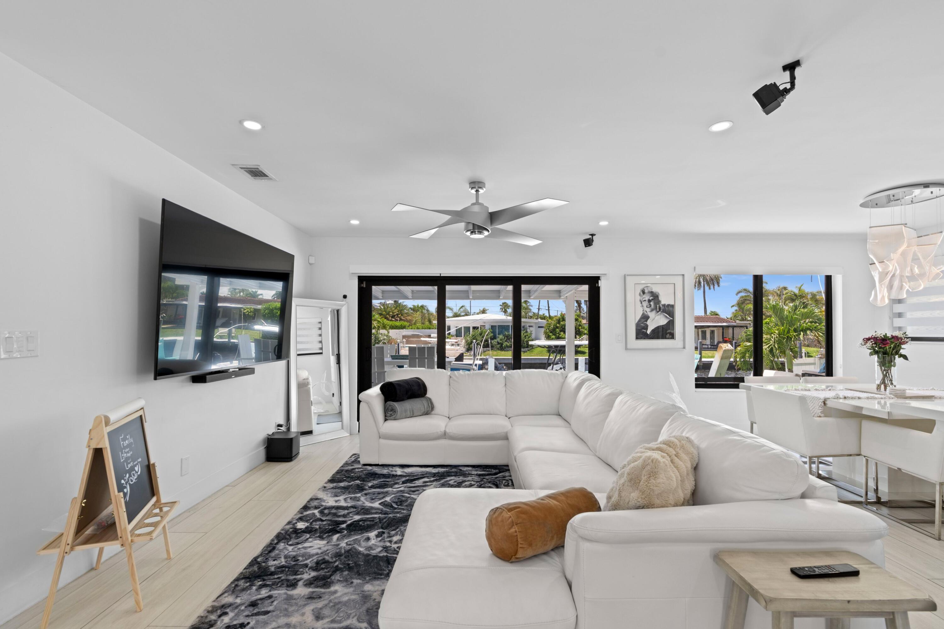 160 SE 12th, Pompano Beach FL 33060