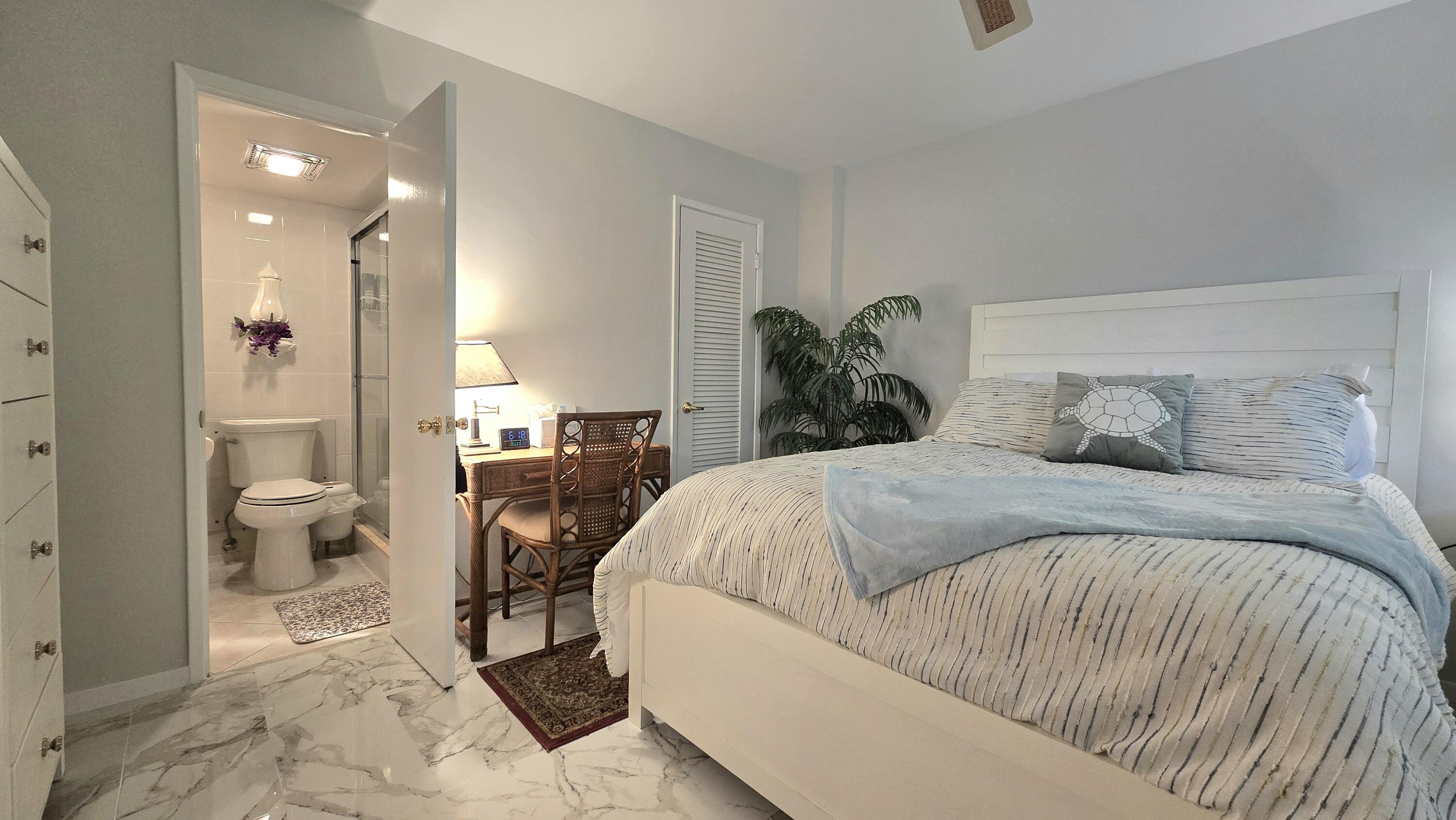 1161 Hillsboro Mile #107, Hillsboro Beach FL 33062