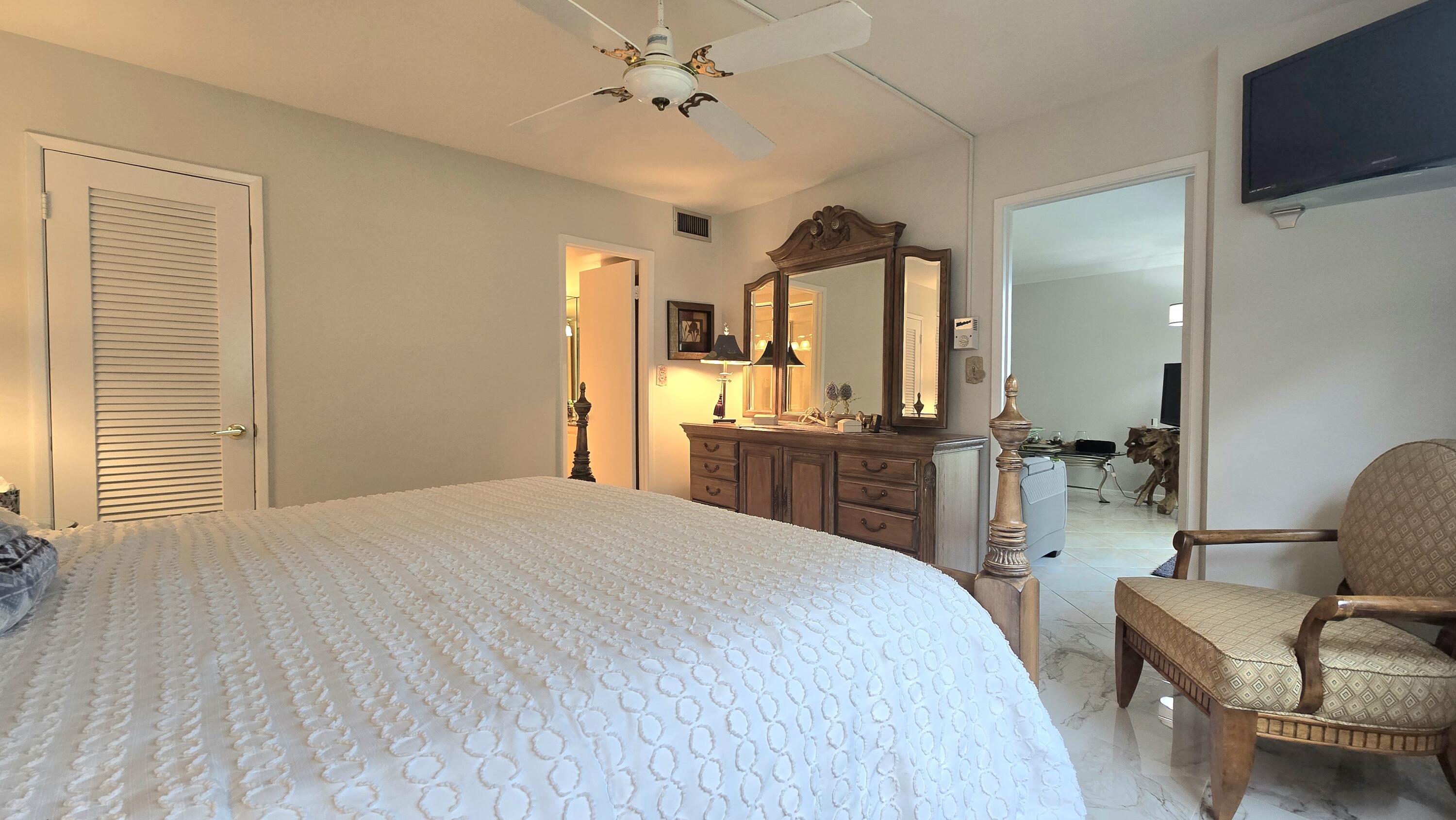 1161 Hillsboro Mile #107, Hillsboro Beach FL 33062