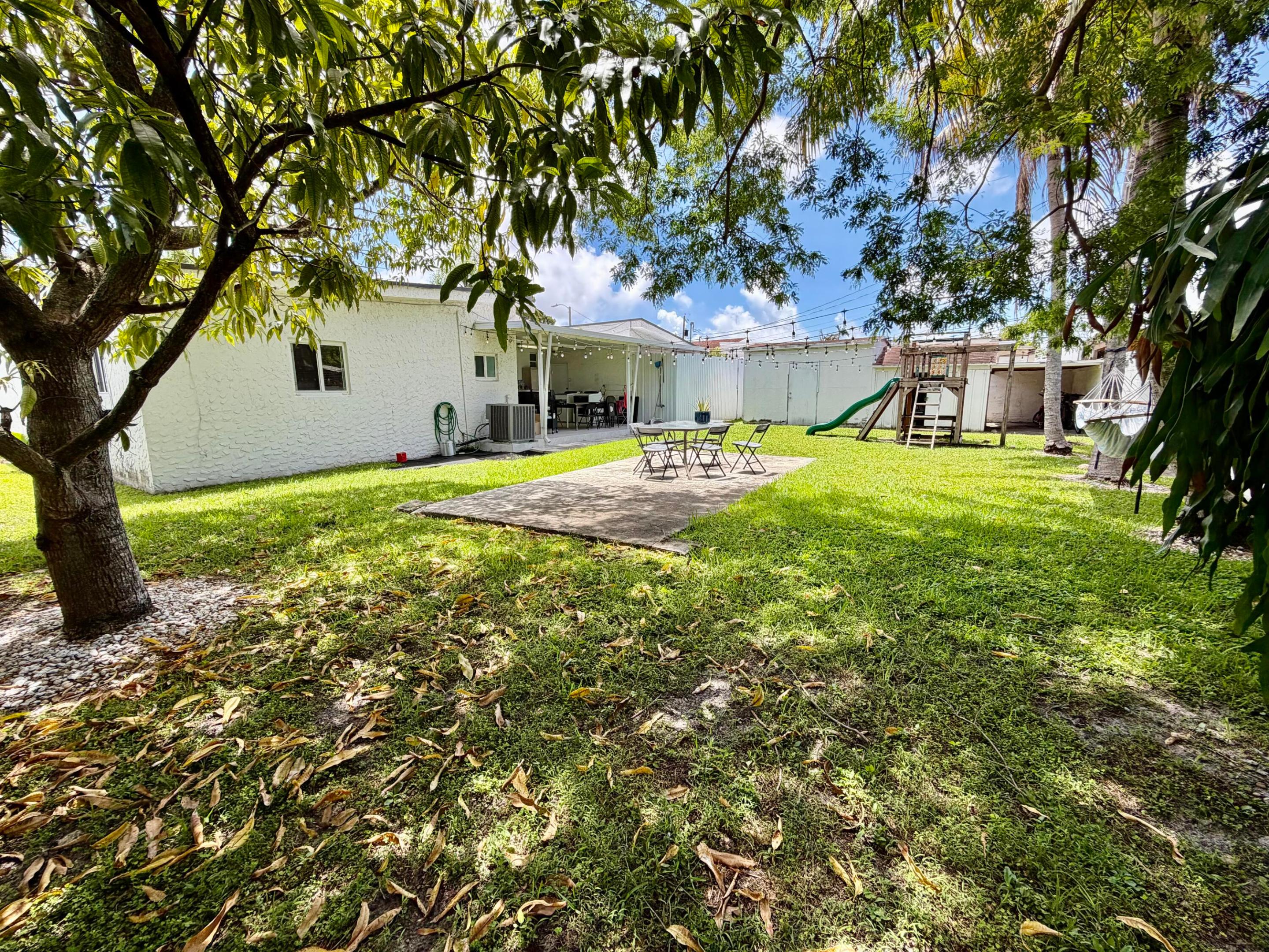 114 SW 57th, Miami FL 33144