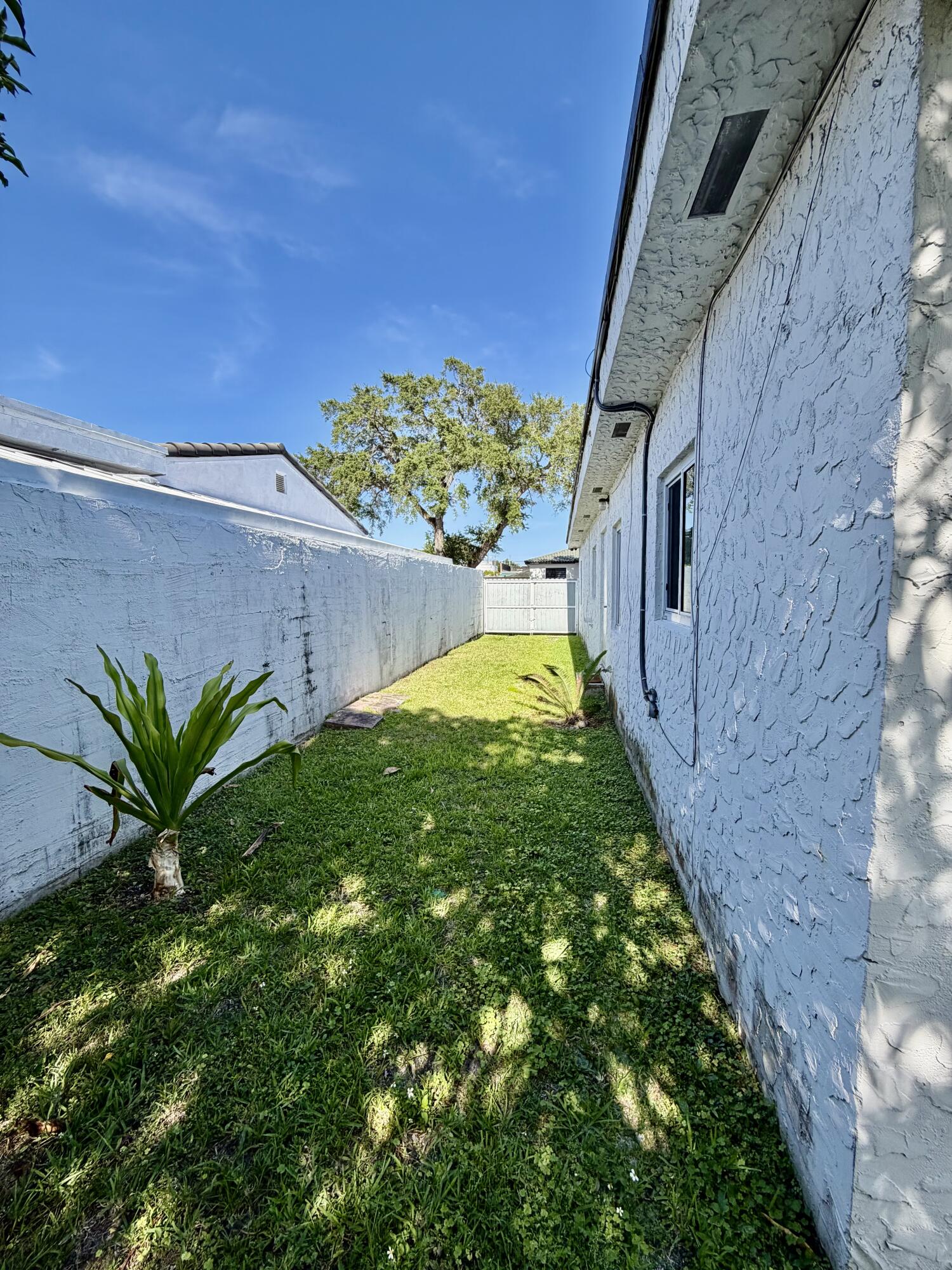 114 SW 57th, Miami FL 33144