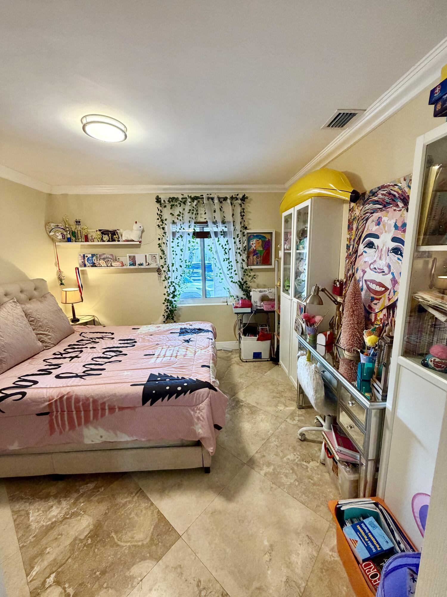 114 SW 57th, Miami FL 33144