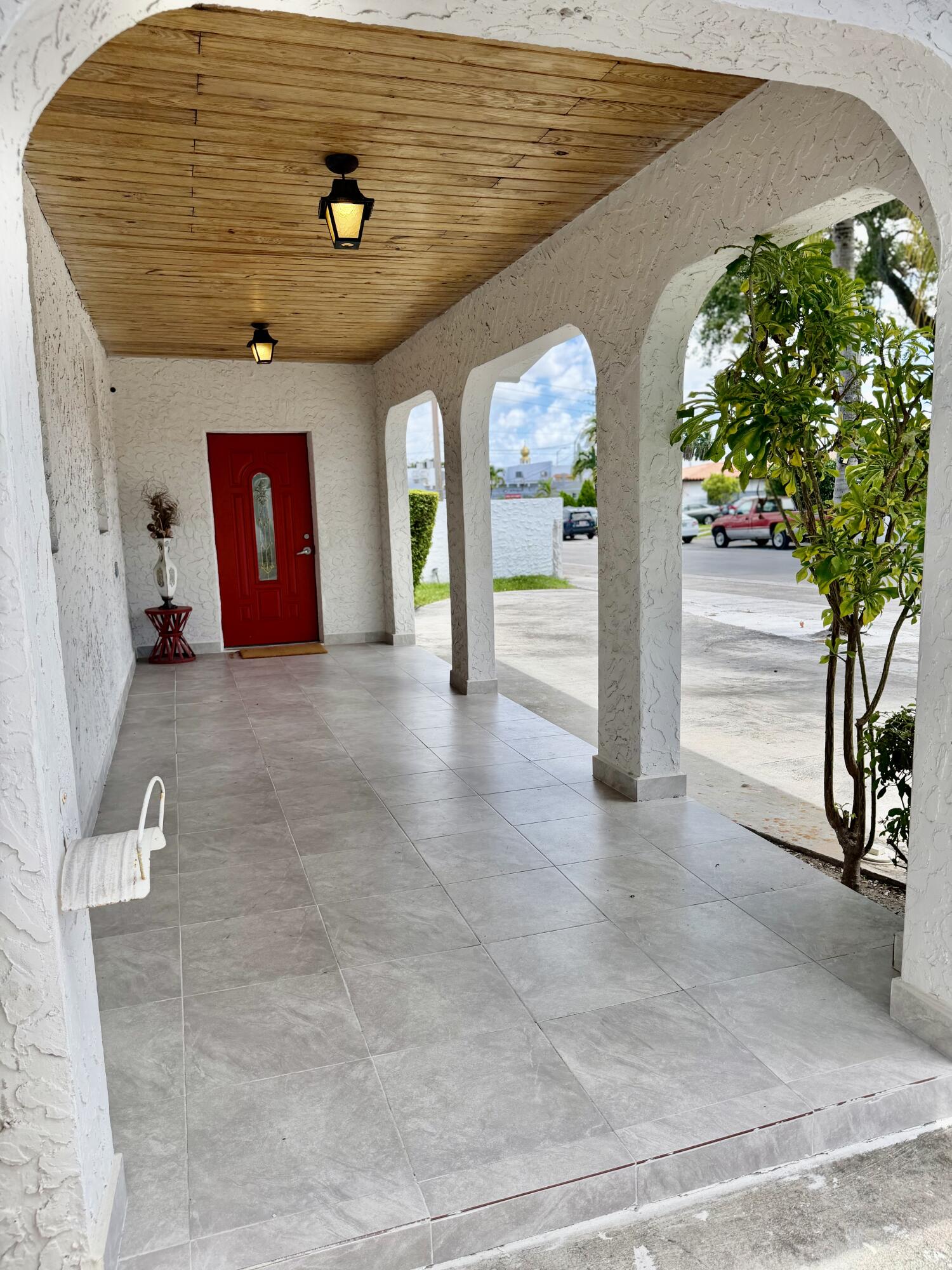 114 SW 57th, Miami FL 33144
