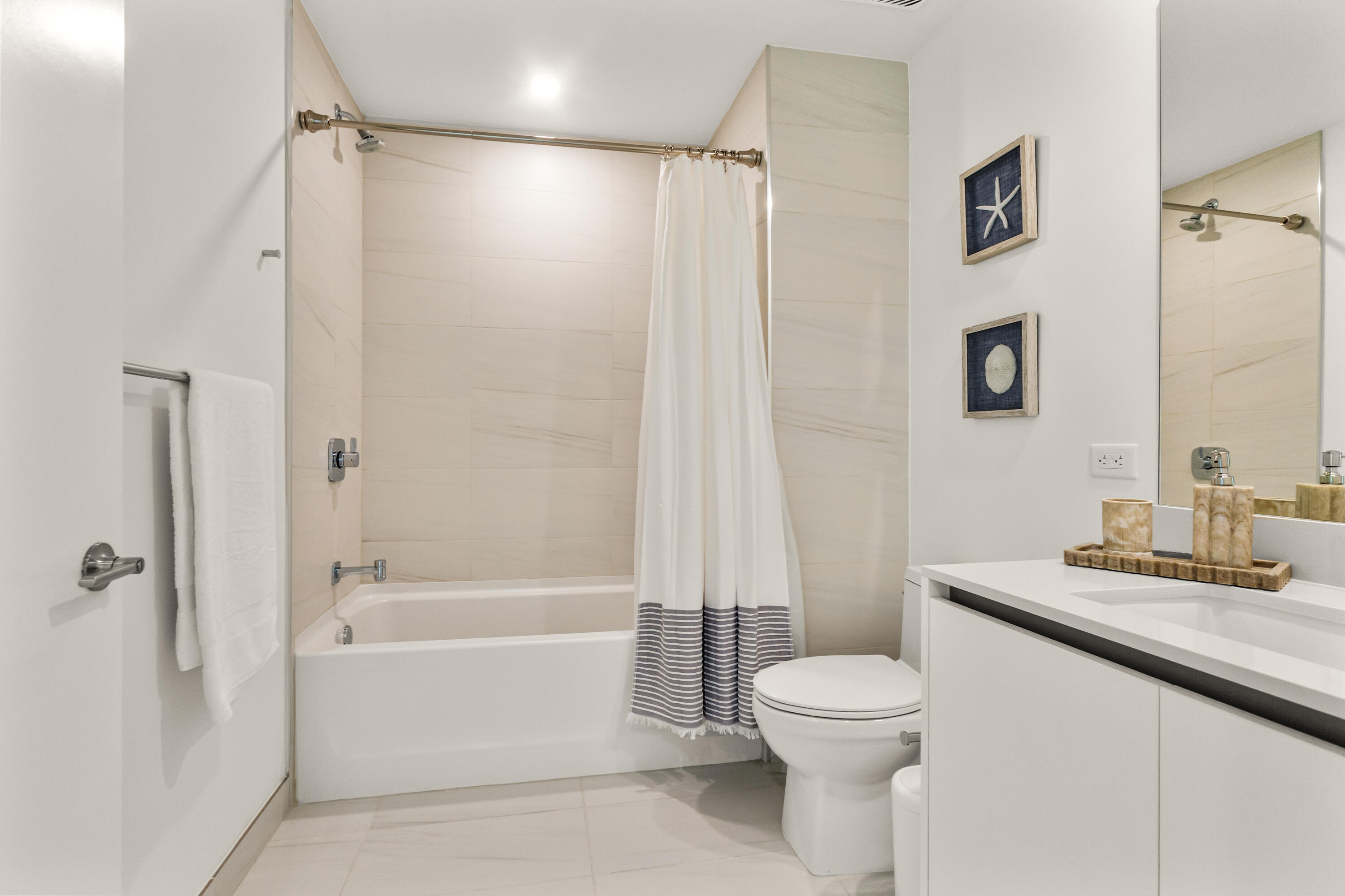900 N Ocean #1904, Pompano Beach FL 33062