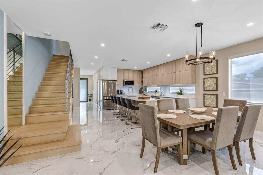 811 SW 10th, Fort Lauderdale FL 33315