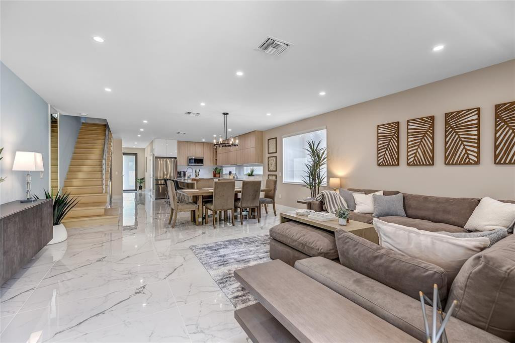 811 SW 10th, Fort Lauderdale FL 33315