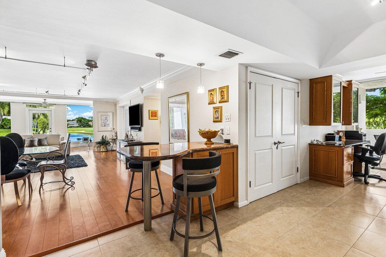 7369 Orangewood #103, Boca Raton FL 33433