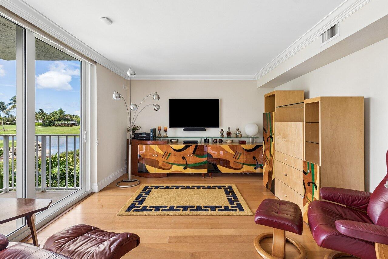 7369 Orangewood #103, Boca Raton FL 33433
