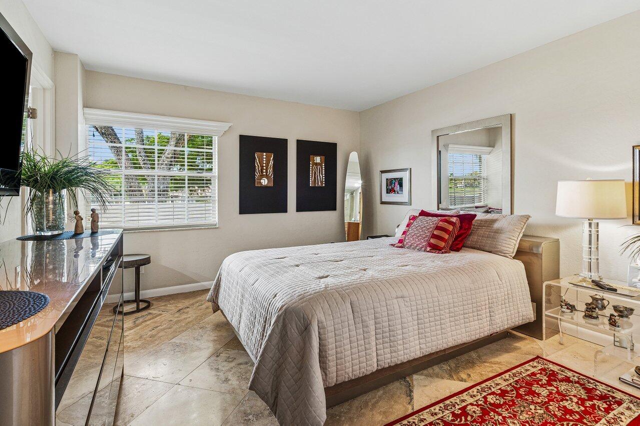 7369 Orangewood #103, Boca Raton FL 33433