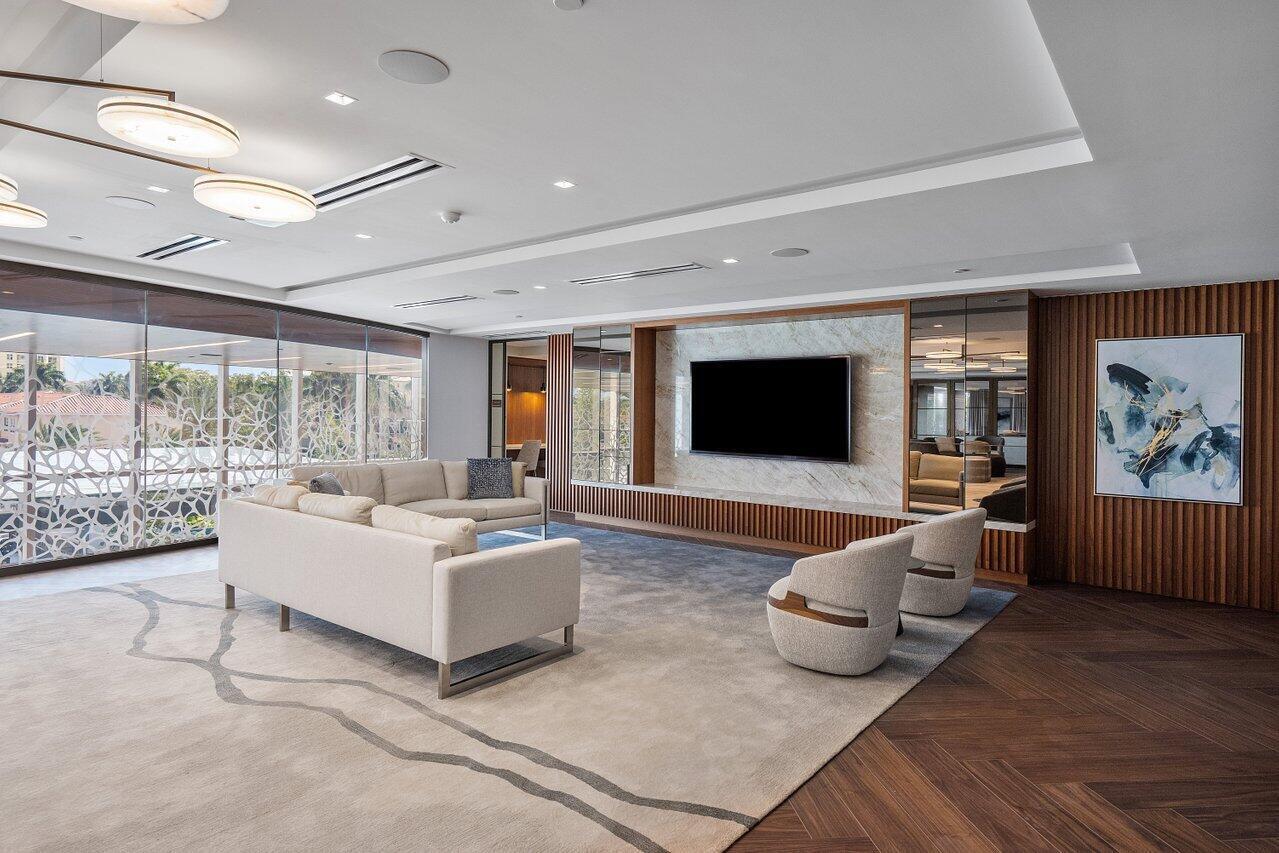 200 SE Mizner #211, Boca Raton FL 33432