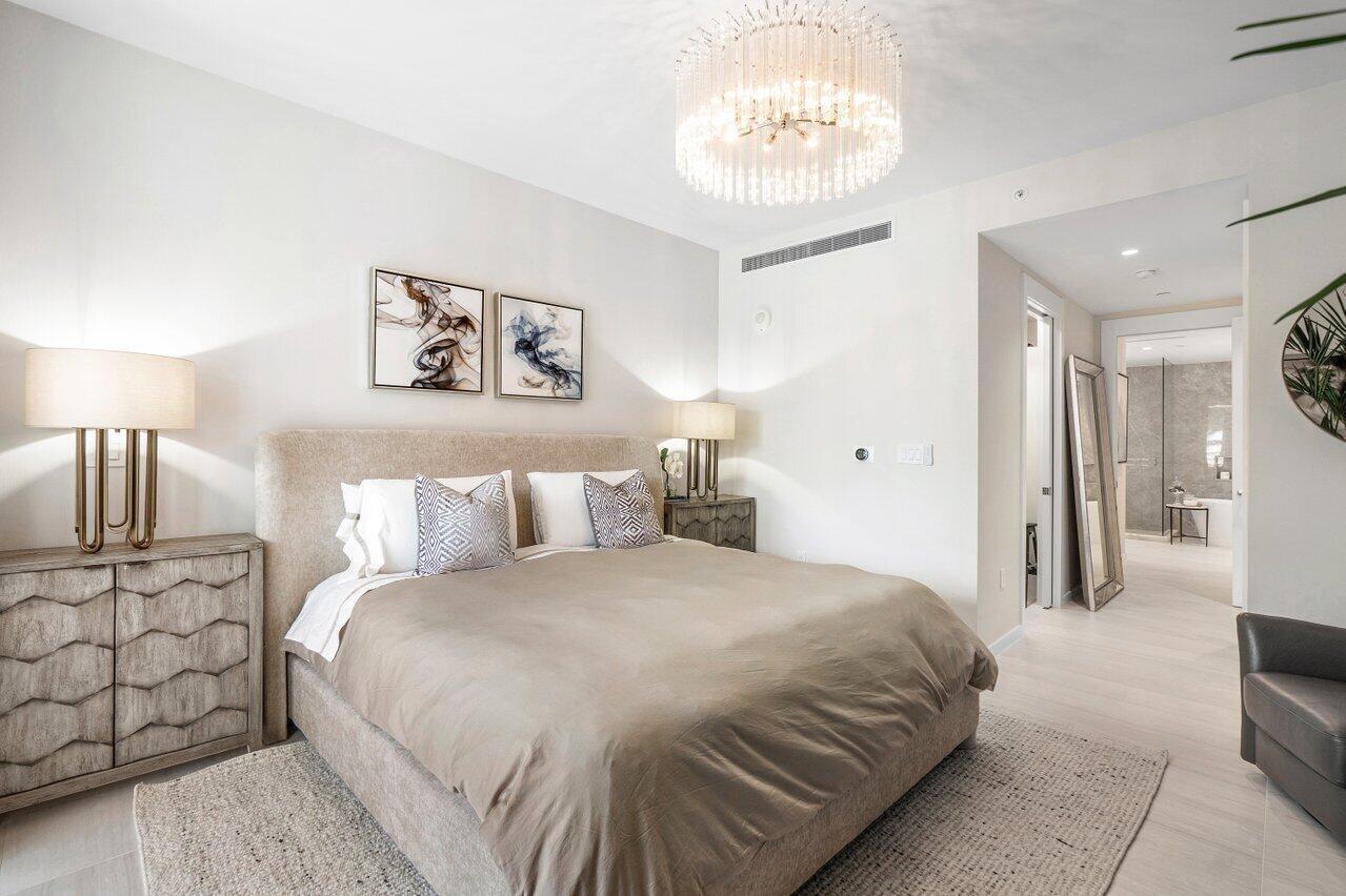 200 SE Mizner #211, Boca Raton FL 33432