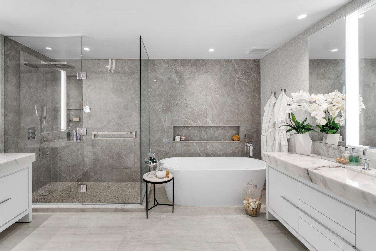 200 SE Mizner #211, Boca Raton FL 33432