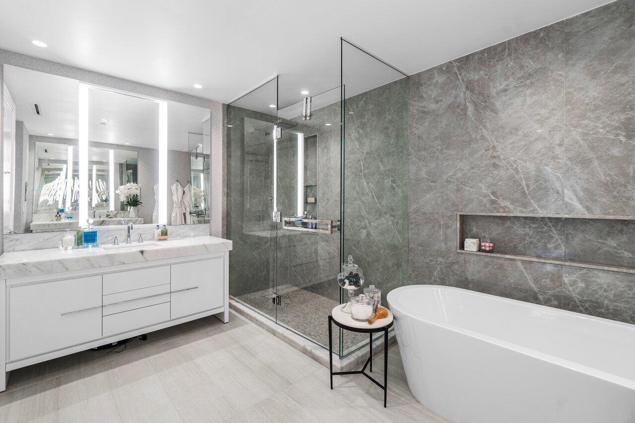 200 SE Mizner #211, Boca Raton FL 33432