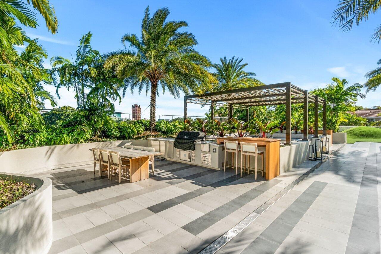200 SE Mizner #211, Boca Raton FL 33432