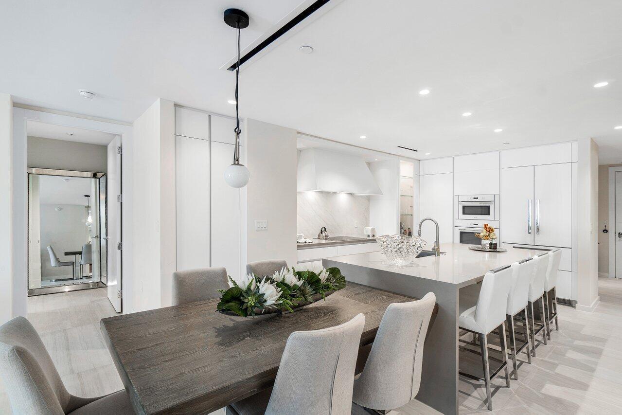 200 SE Mizner #211, Boca Raton FL 33432