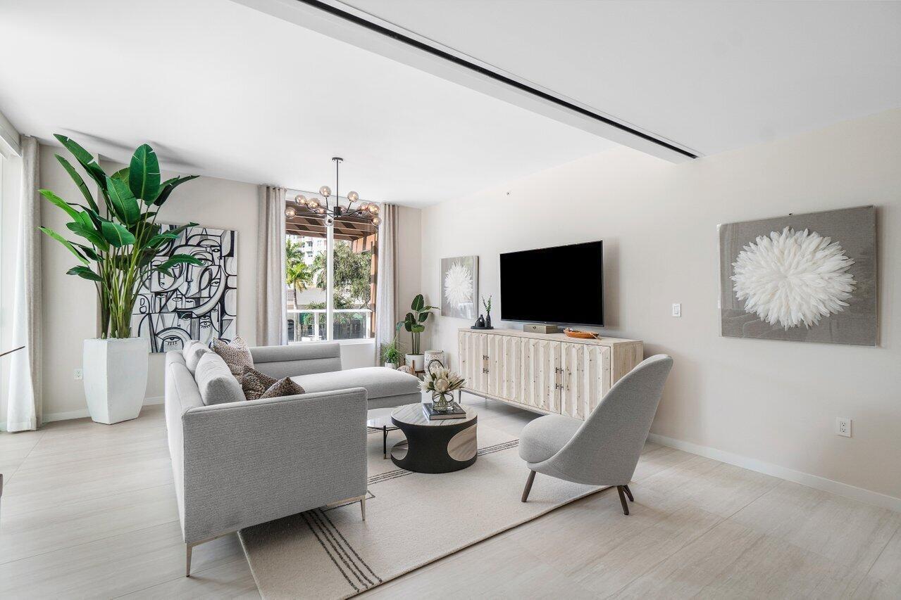 200 SE Mizner #211, Boca Raton FL 33432