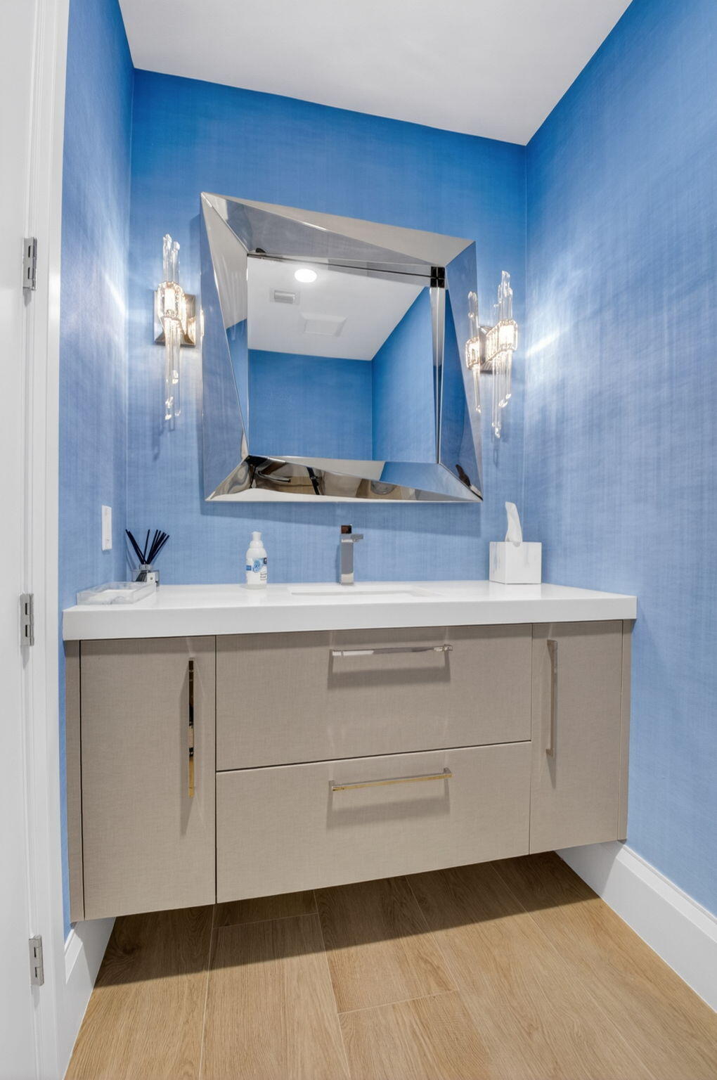 3954 NW 52nd, Boca Raton FL 33496