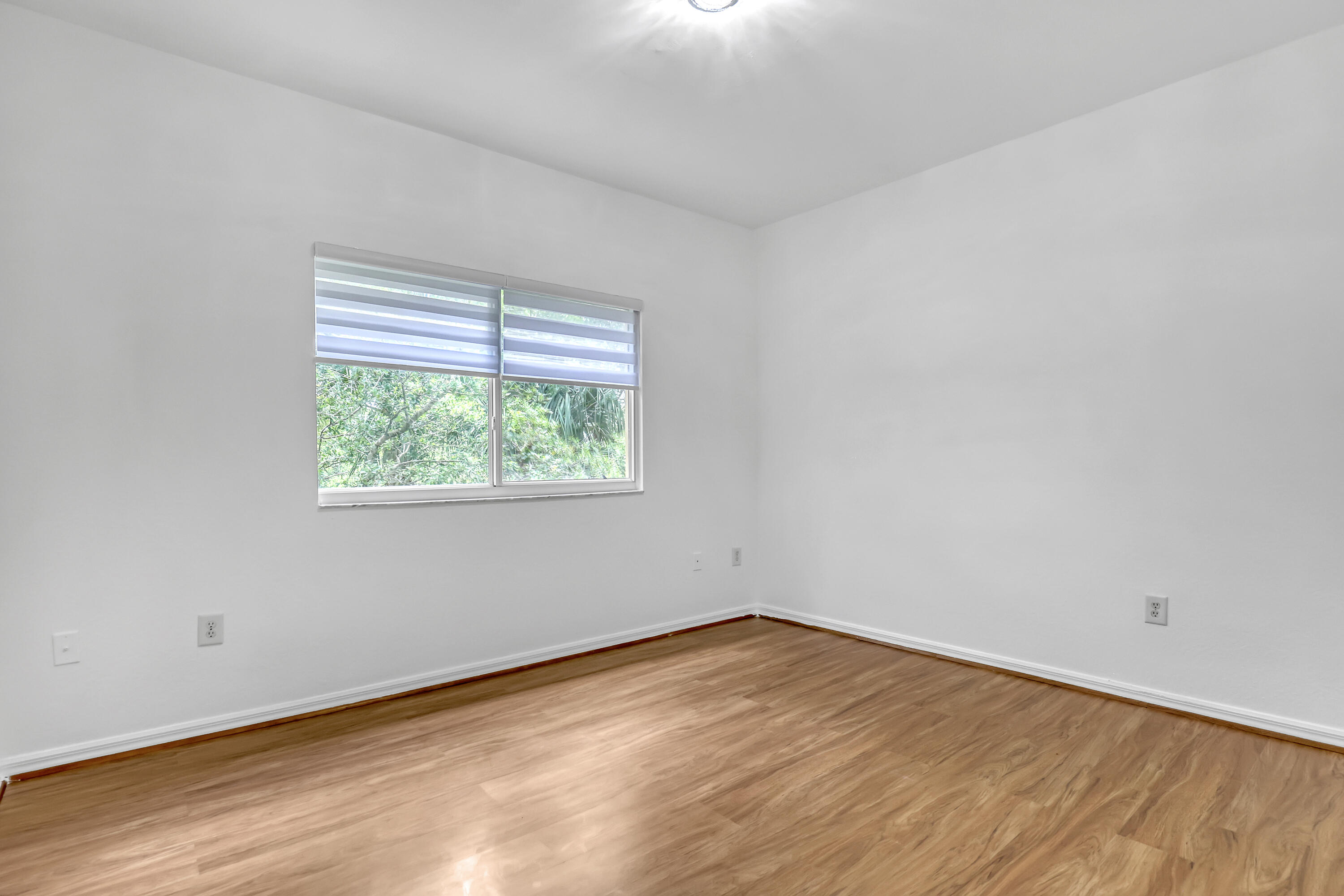 340 Crestwood #302, Royal Palm Beach FL 33411