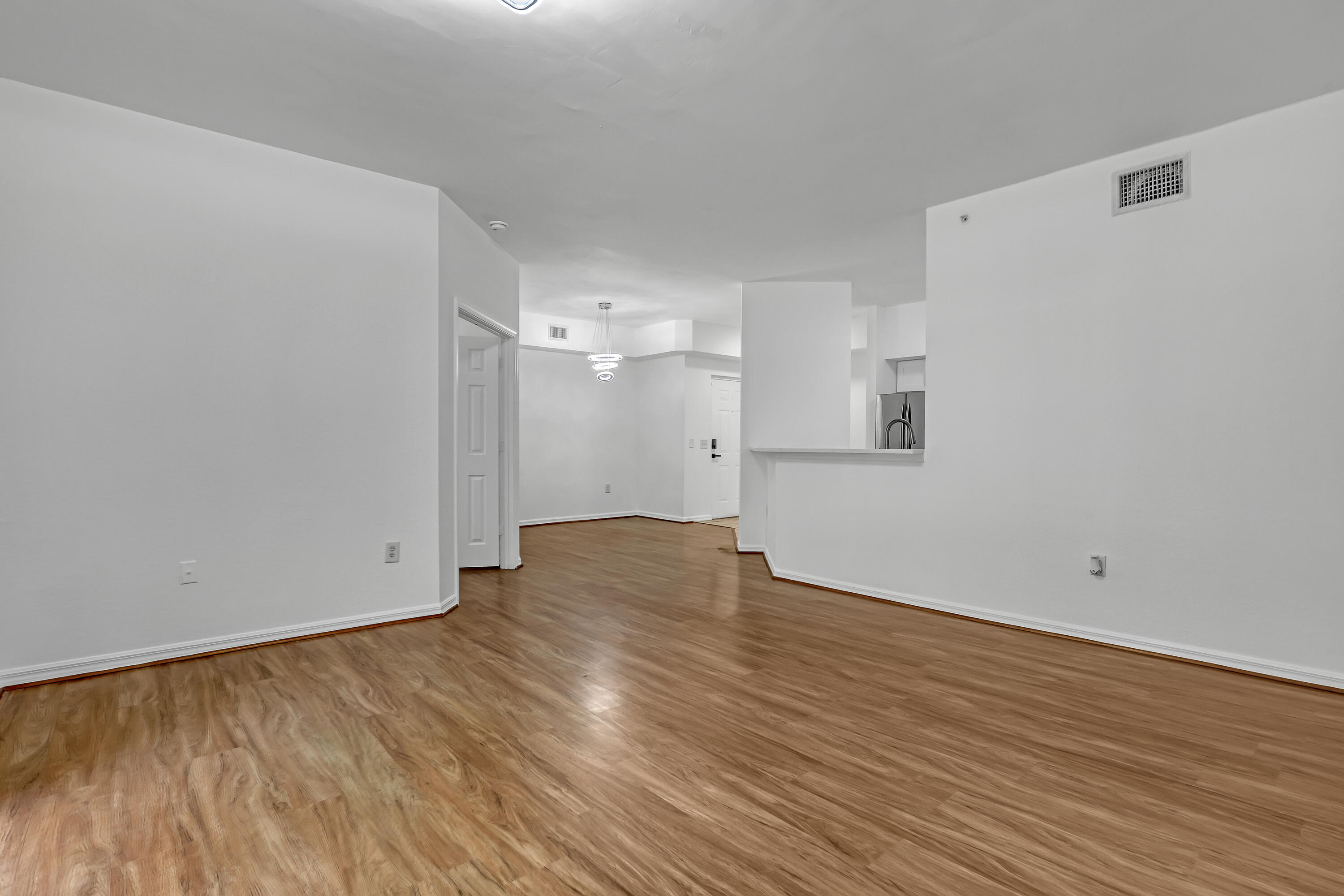 340 Crestwood #302, Royal Palm Beach FL 33411
