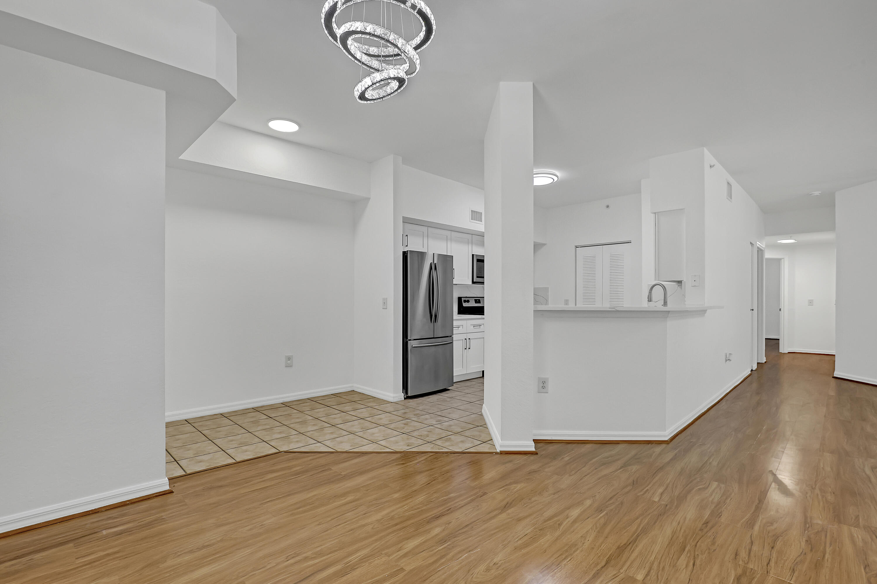 340 Crestwood #302, Royal Palm Beach FL 33411
