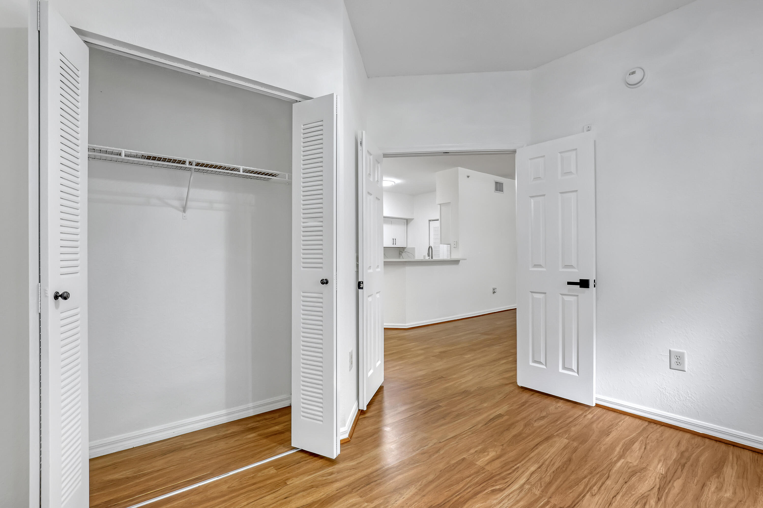 340 Crestwood #302, Royal Palm Beach FL 33411