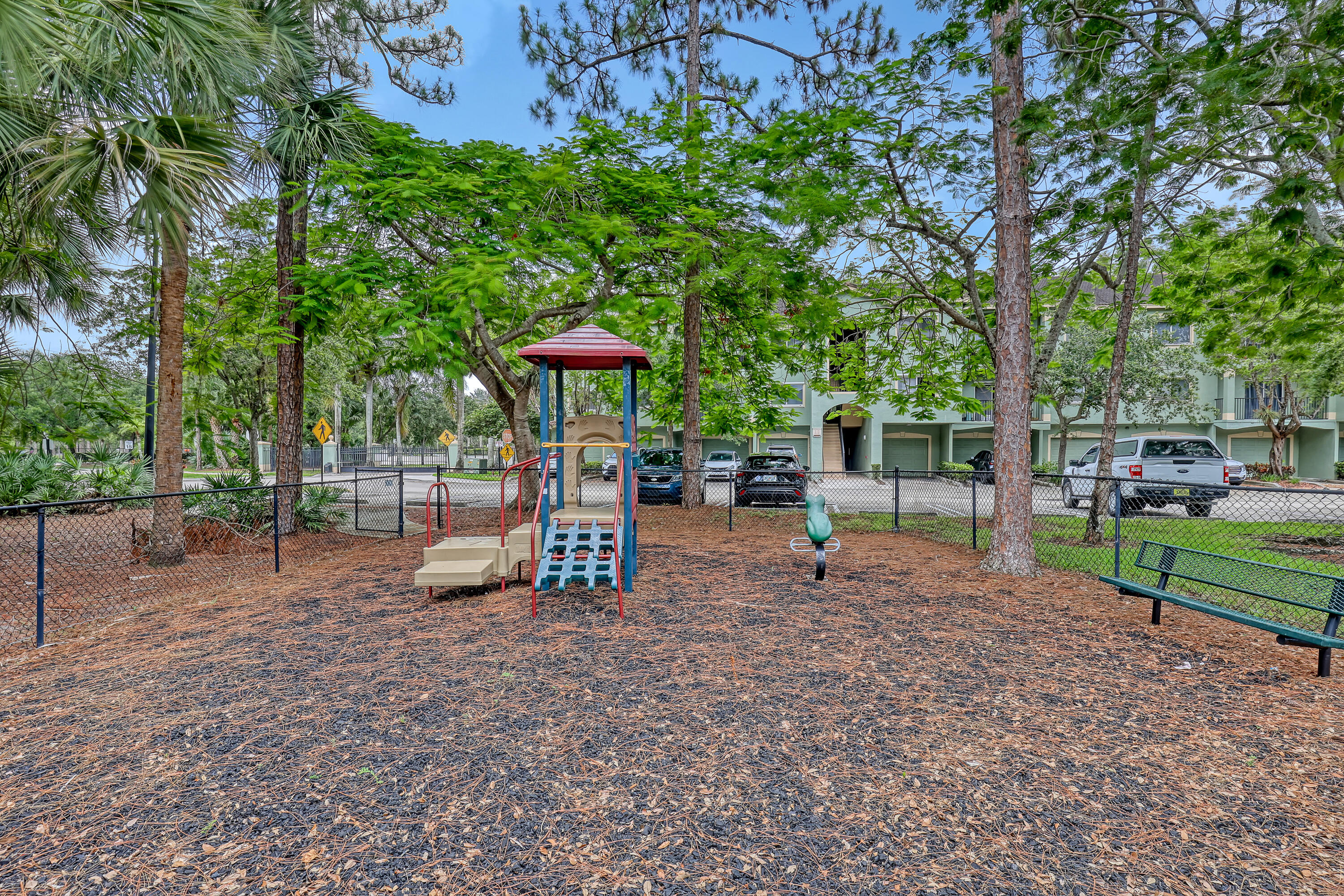 340 Crestwood #302, Royal Palm Beach FL 33411