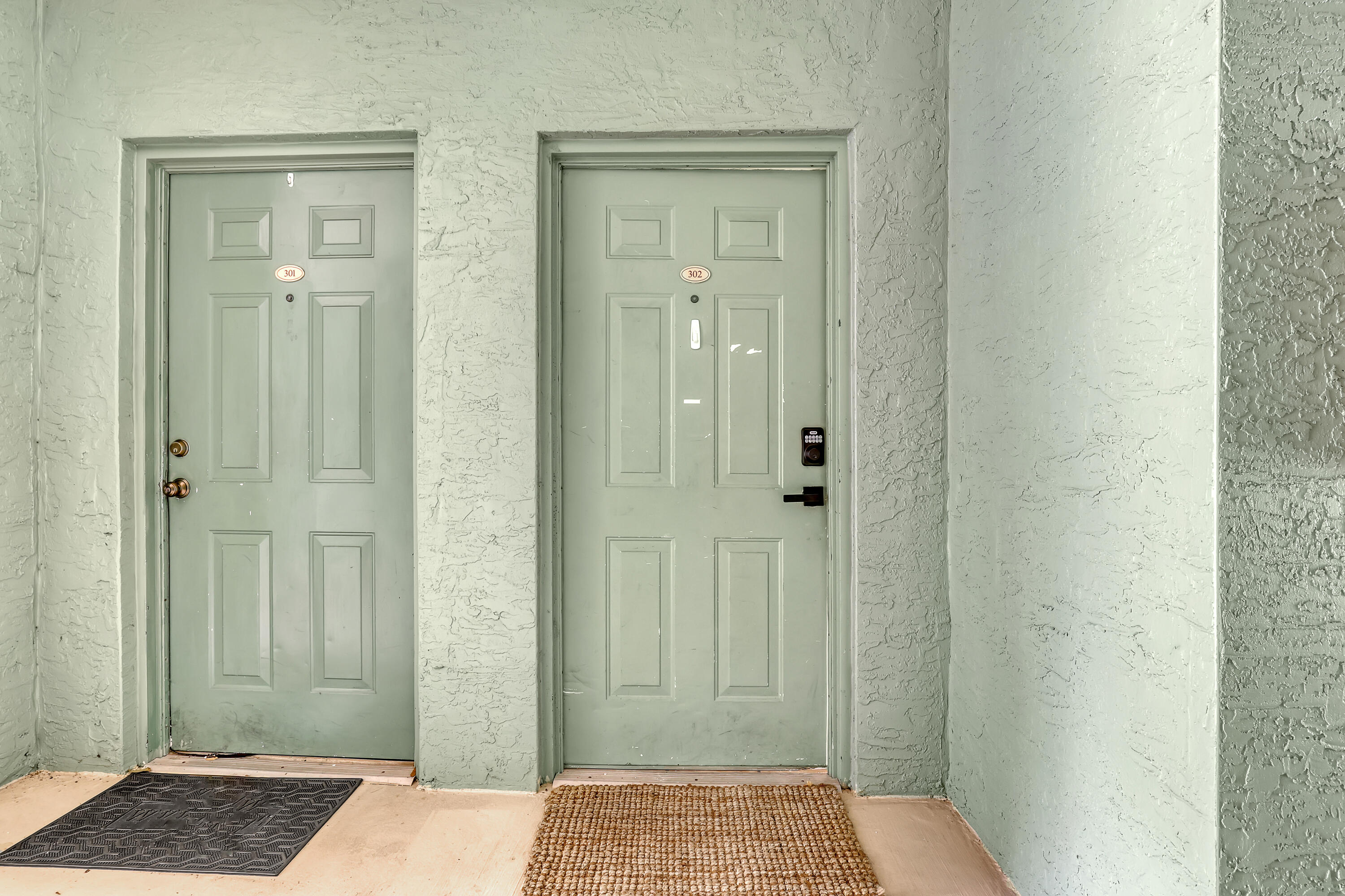 340 Crestwood #302, Royal Palm Beach FL 33411