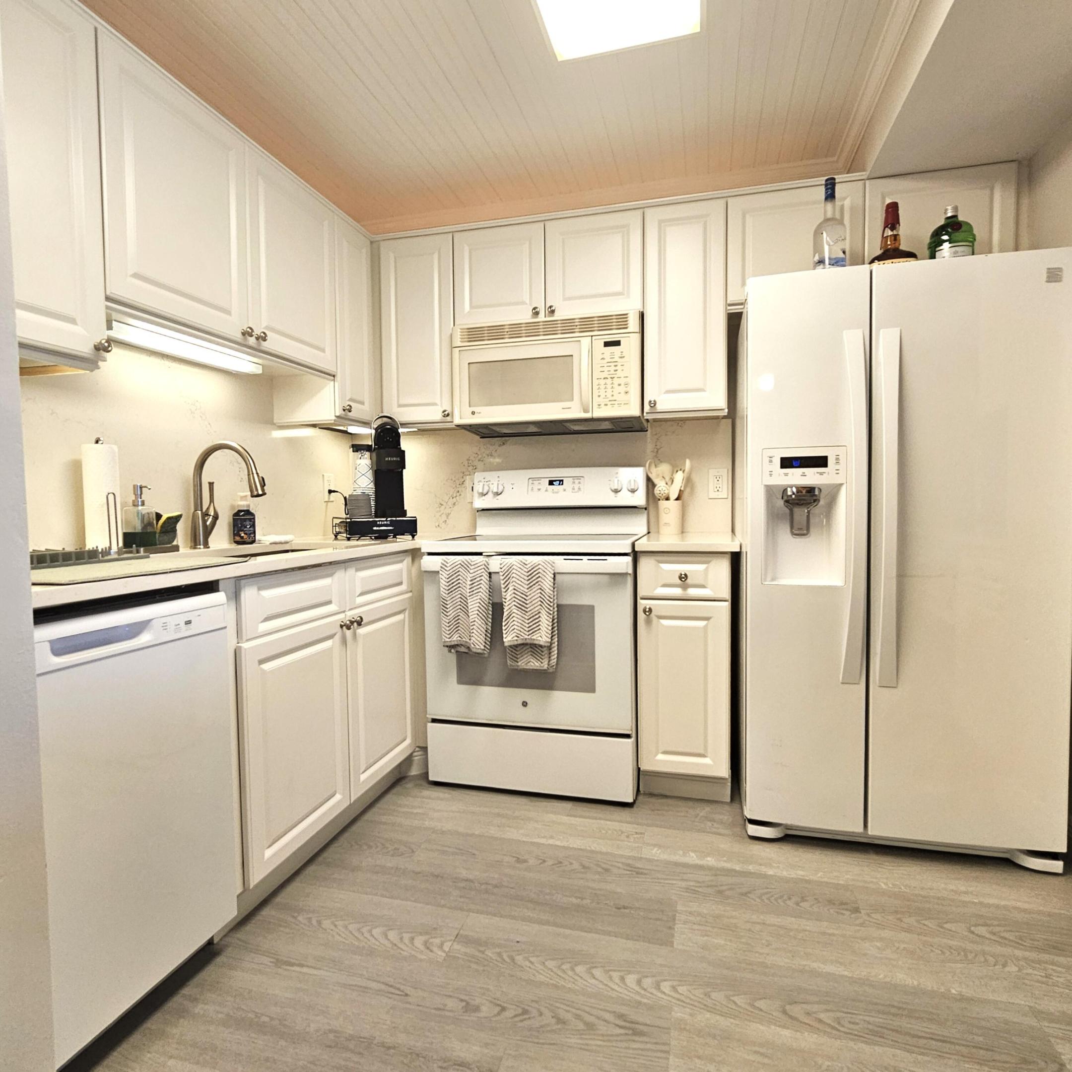 1357 NE Ocean #215, Stuart FL 34996