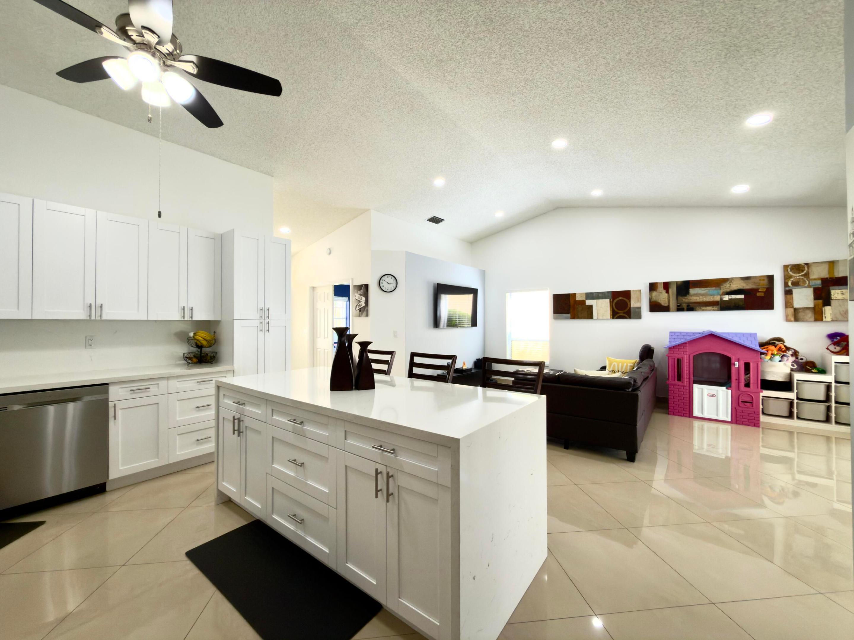 10189 Balsa, Palm Beach Gardens FL 33410